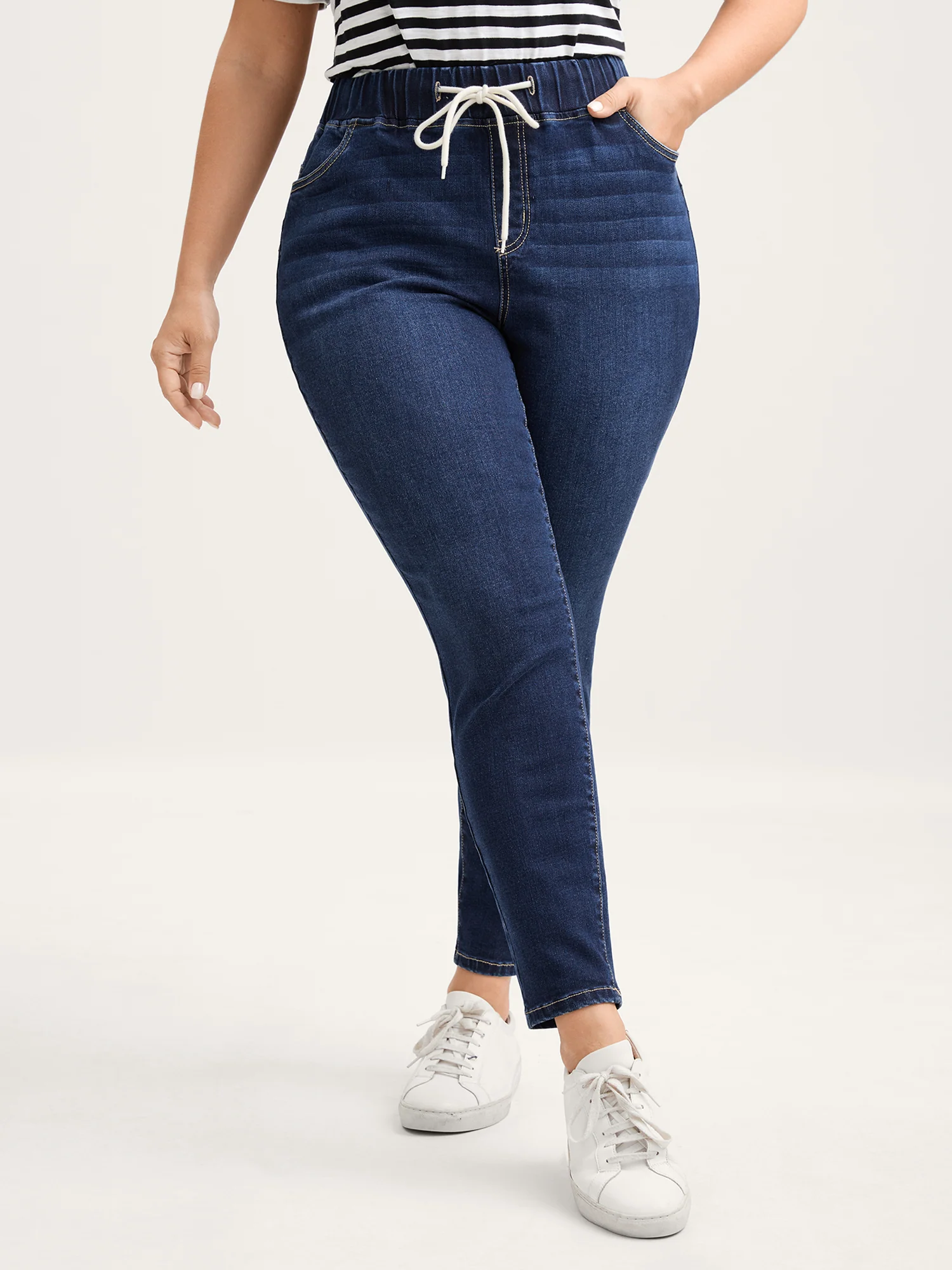 Drawstring Stretchy Waist Skinny-Fit Jeans
