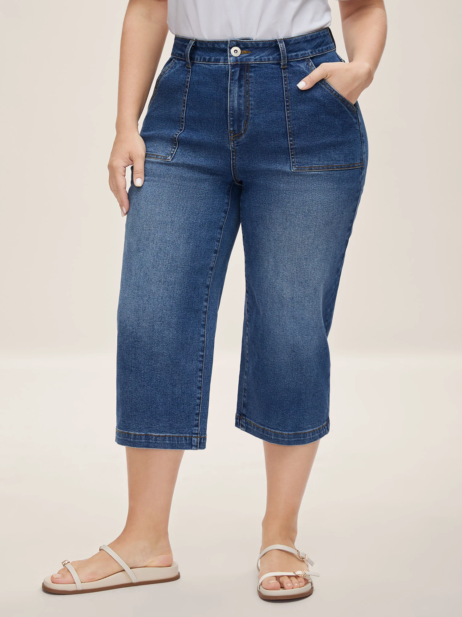 Stretchy Mid-Rise Capri Jeans