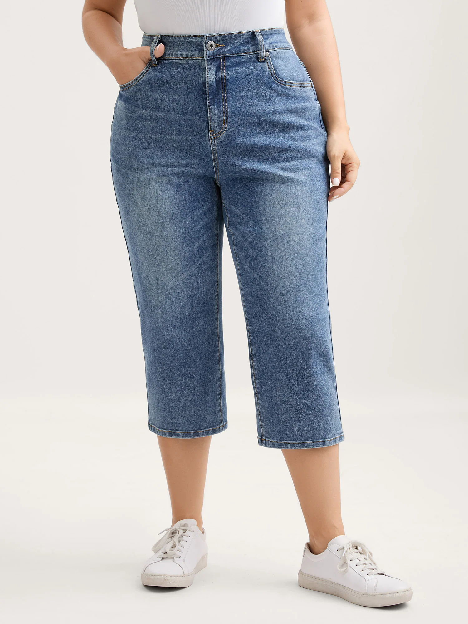 Vintage Wash Bootcut Cropped Jeans