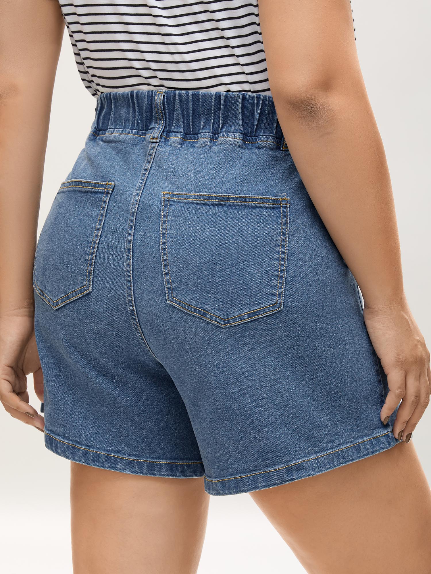 Classic Cut Pull-On Denim Shorts
