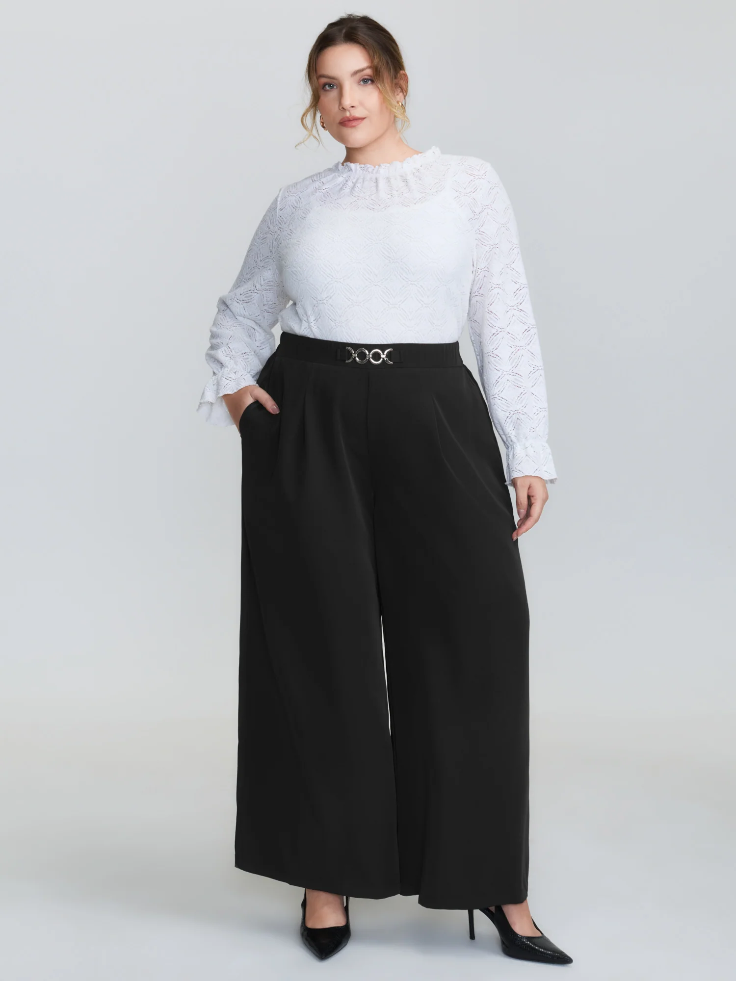 Metal Buckle Detail Wide-Leg Pants