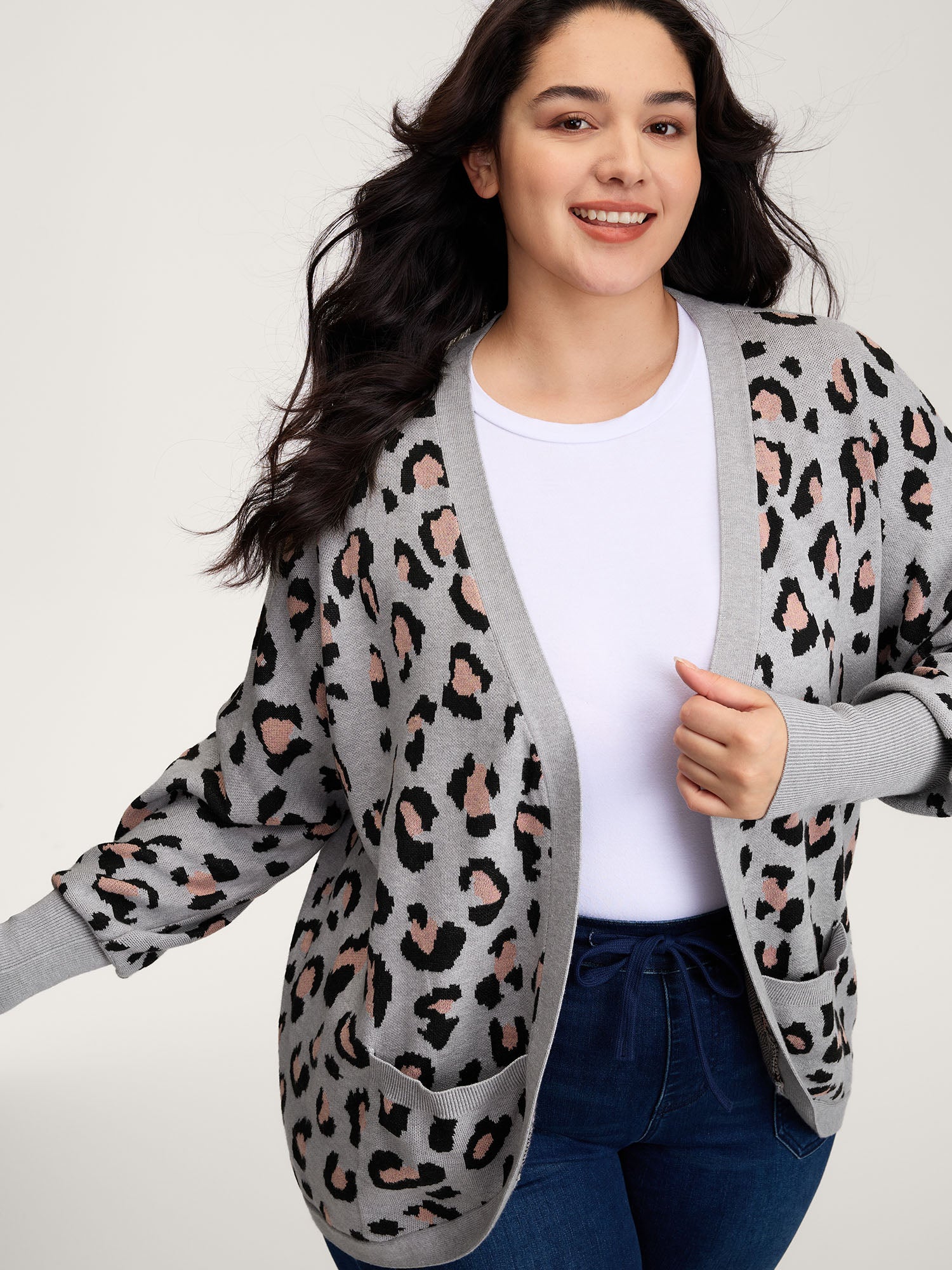 Leopard Print Arc Hem Pockets Knit Cardigan
