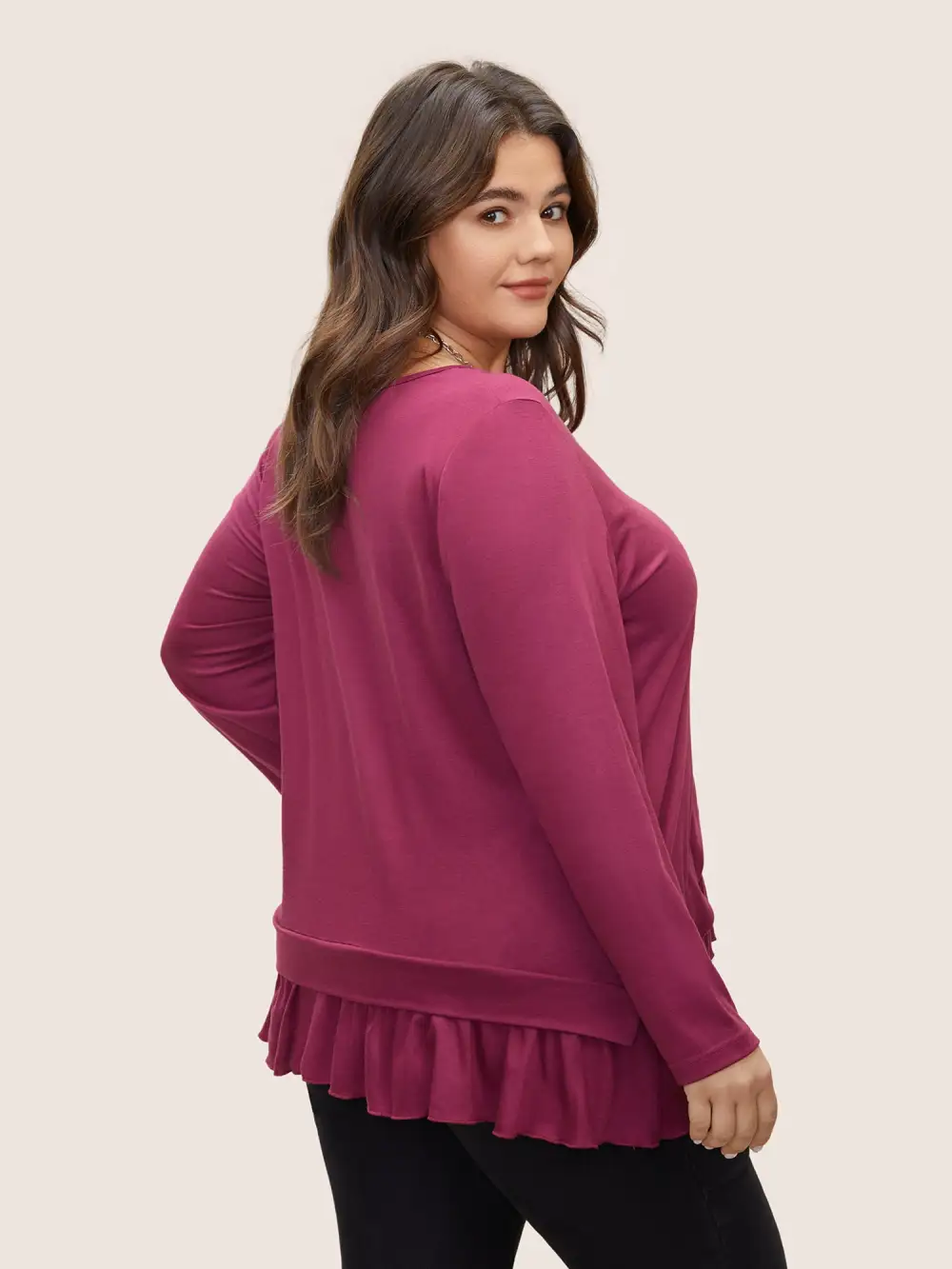 Plain Pleated V Neck Arc Hem T-Shirt