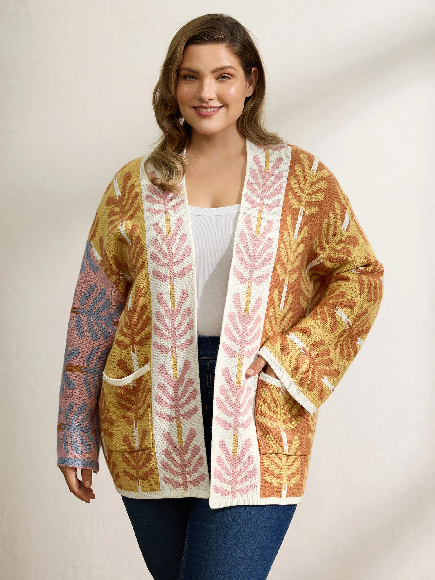 Leaf Jacquard Print Contrast Knit Cardigan