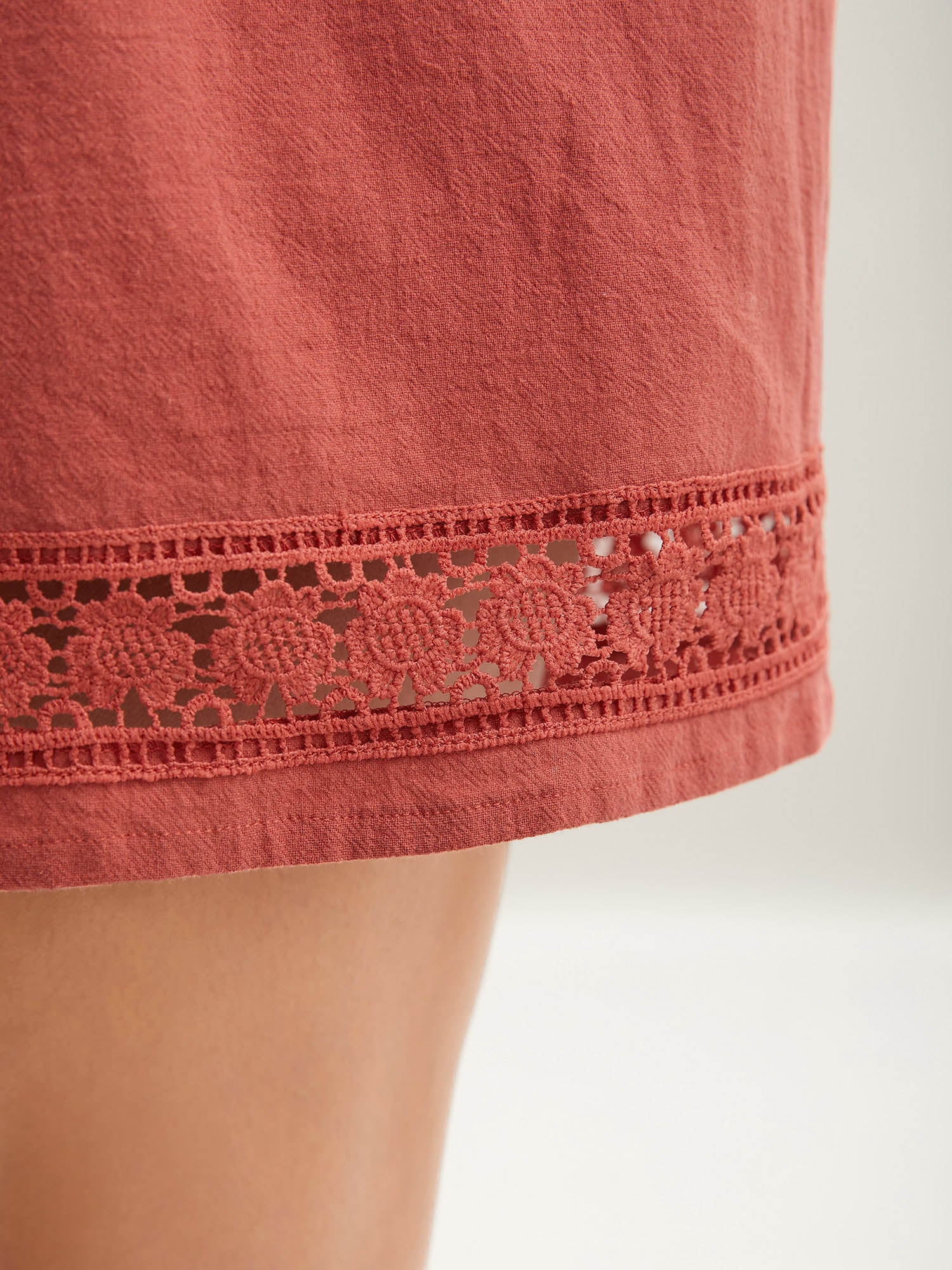 Lace Trim Waist-Tie Shorts