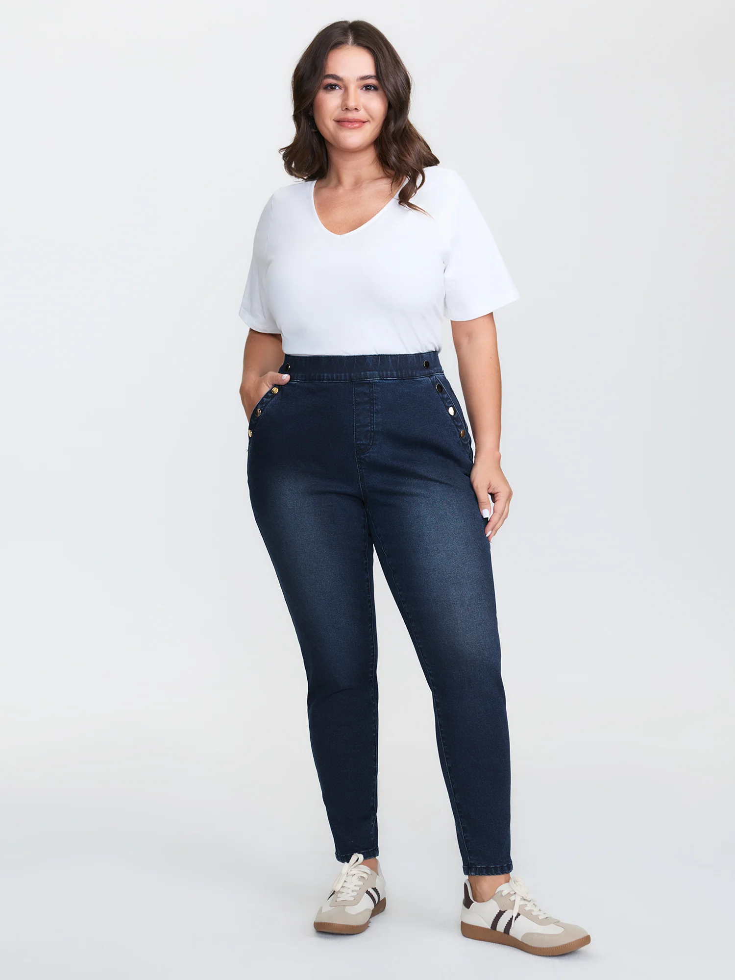 Button-Detail Pull-On Skinny-Fit Jeans