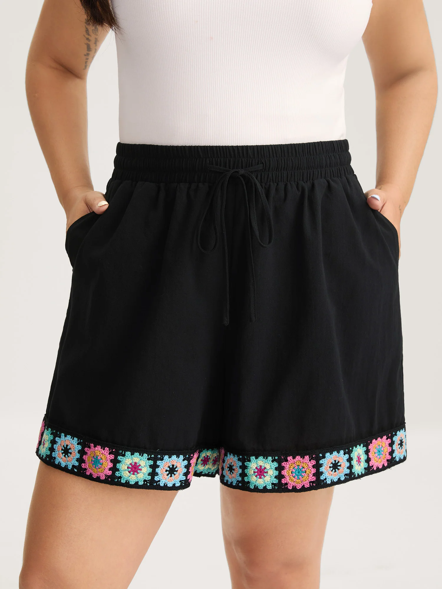Crochet Floral Hem Drawstring Shorts