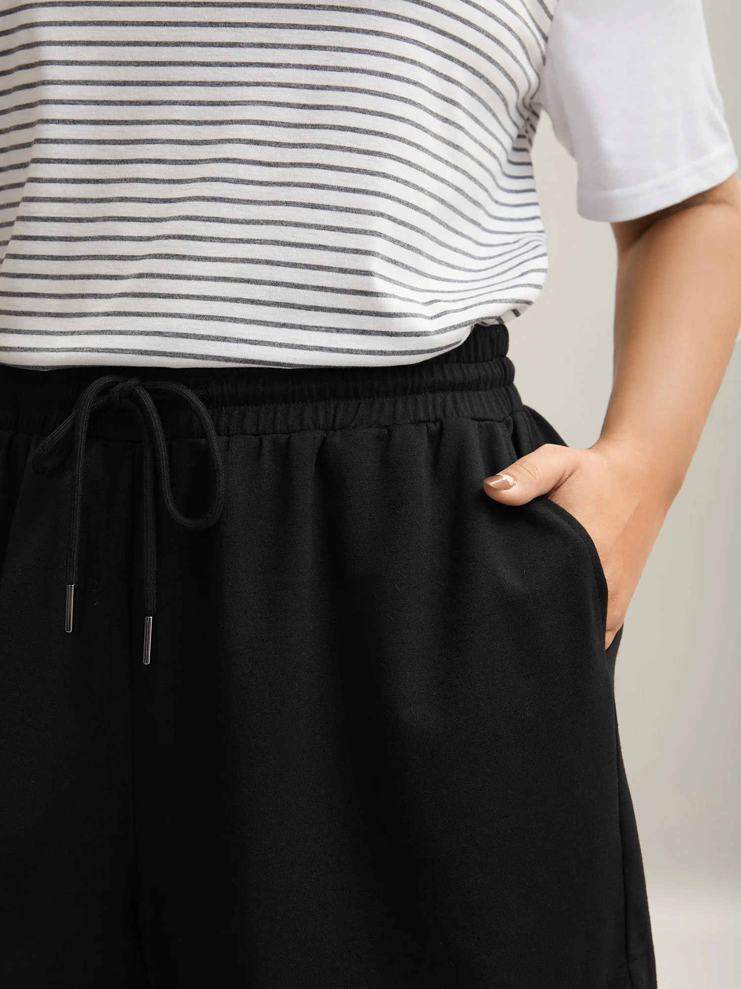 Drawstring Slit Supersoft Pull-On Shorts