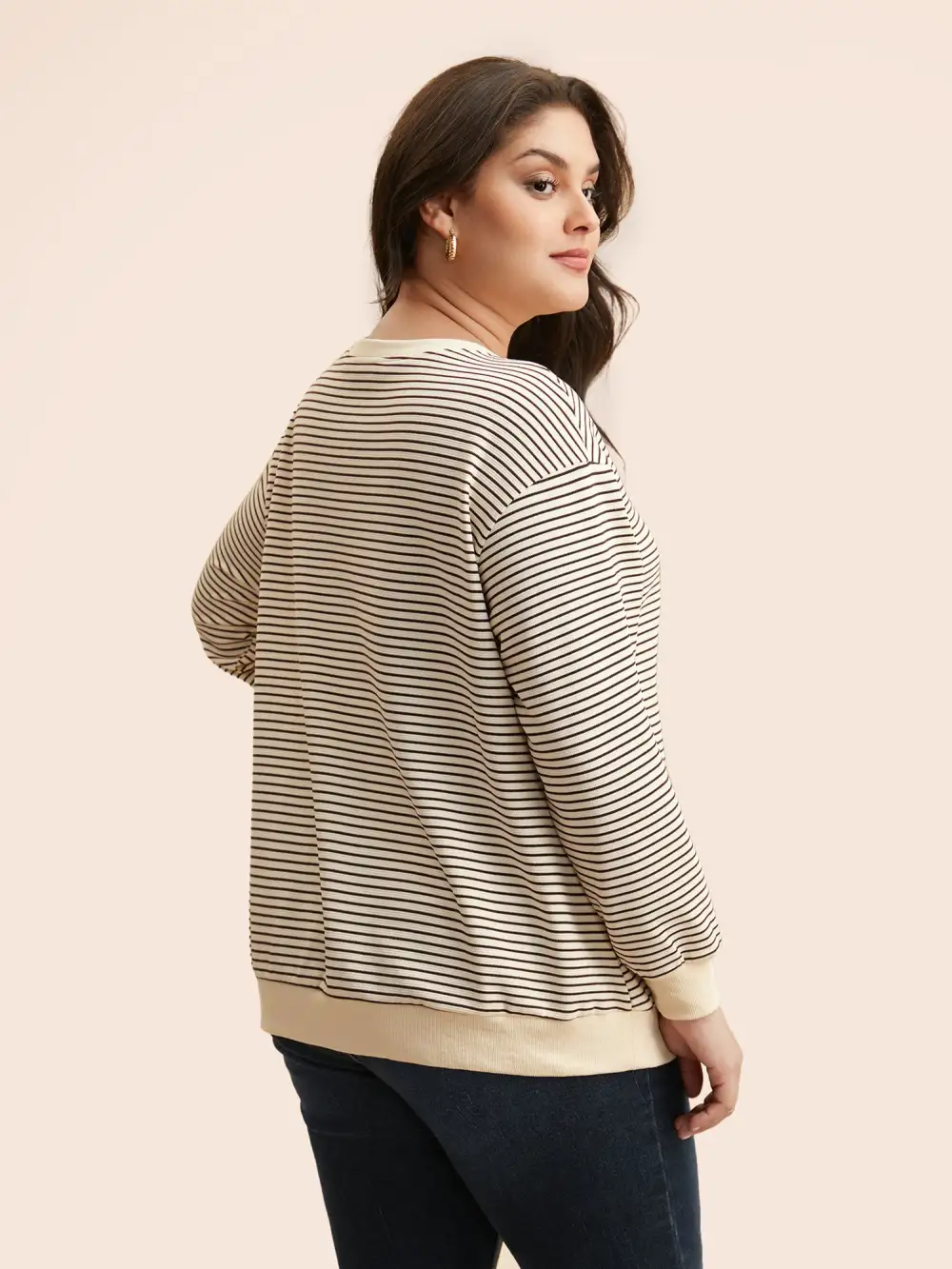 Round Neck Striped Stitch Sweatshirt