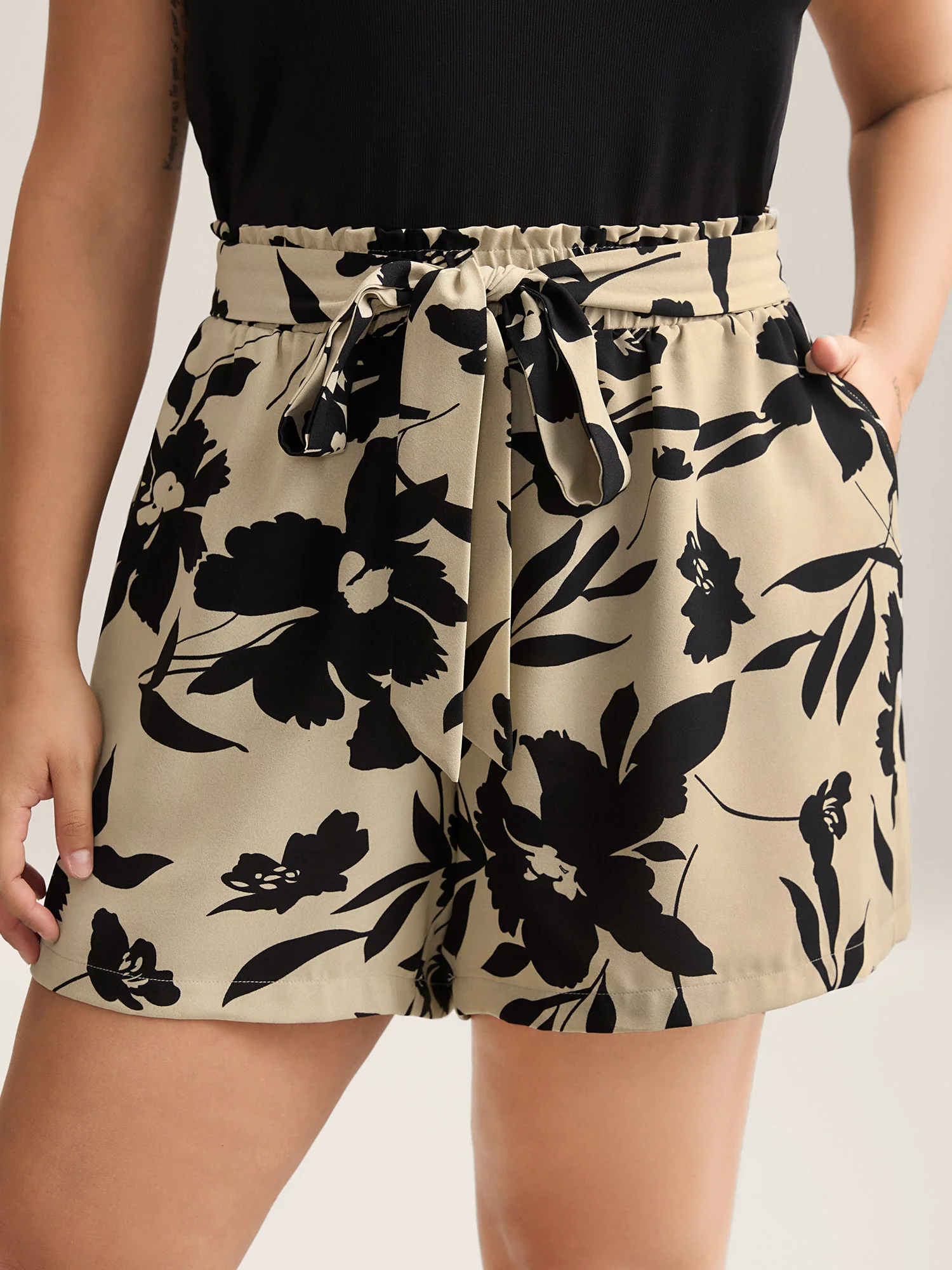 Large Flower Print Belted Straight-Leg Shorts