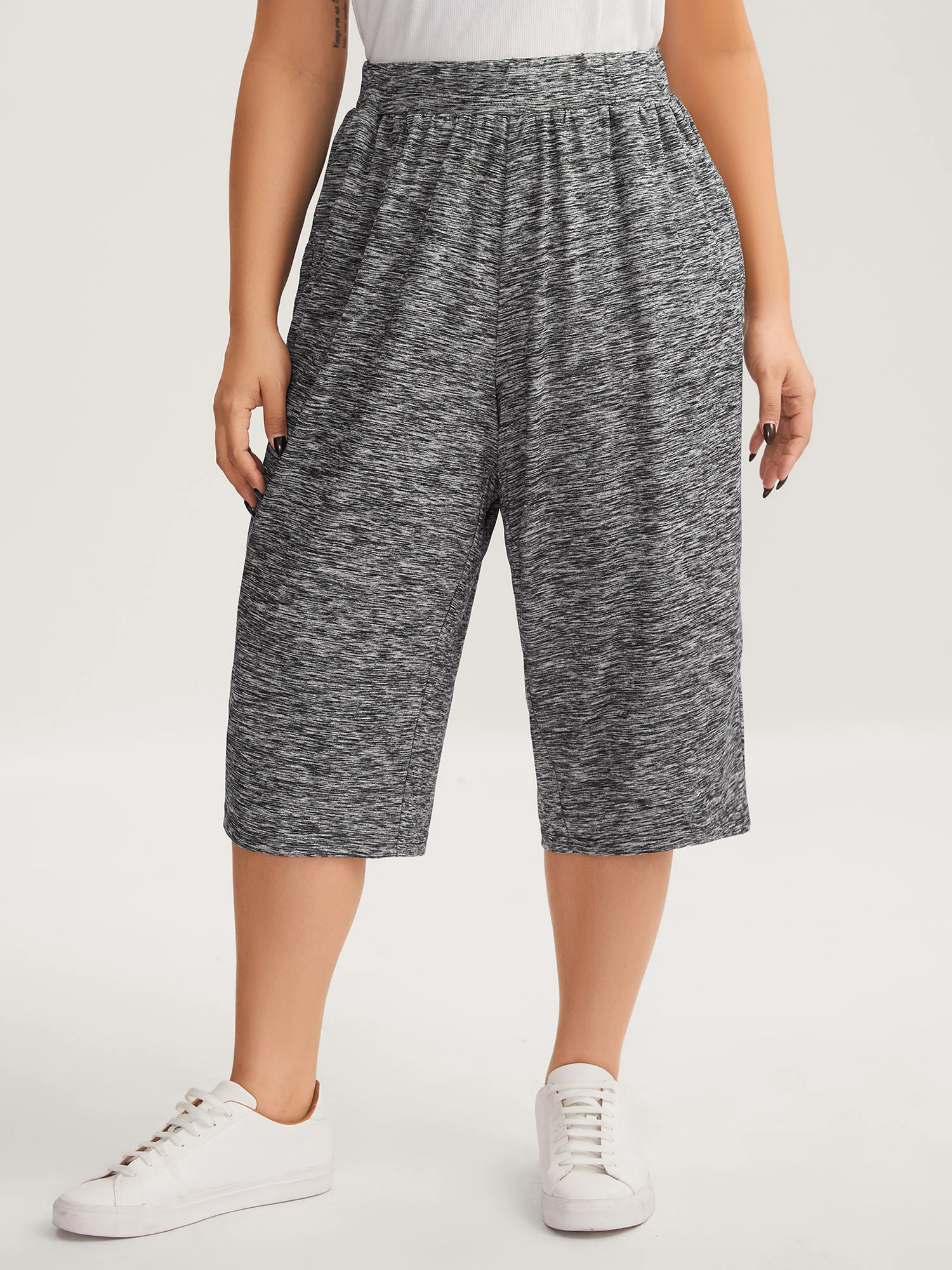 Stretchy Straight Leg Cropped Pants