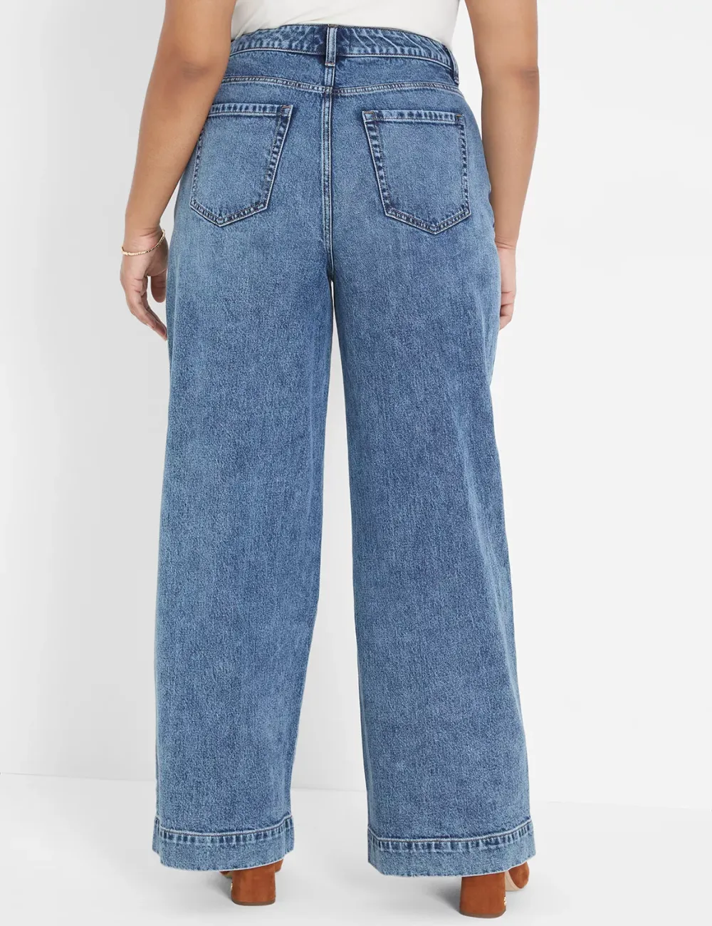 Signature Fit Wide Leg Jean