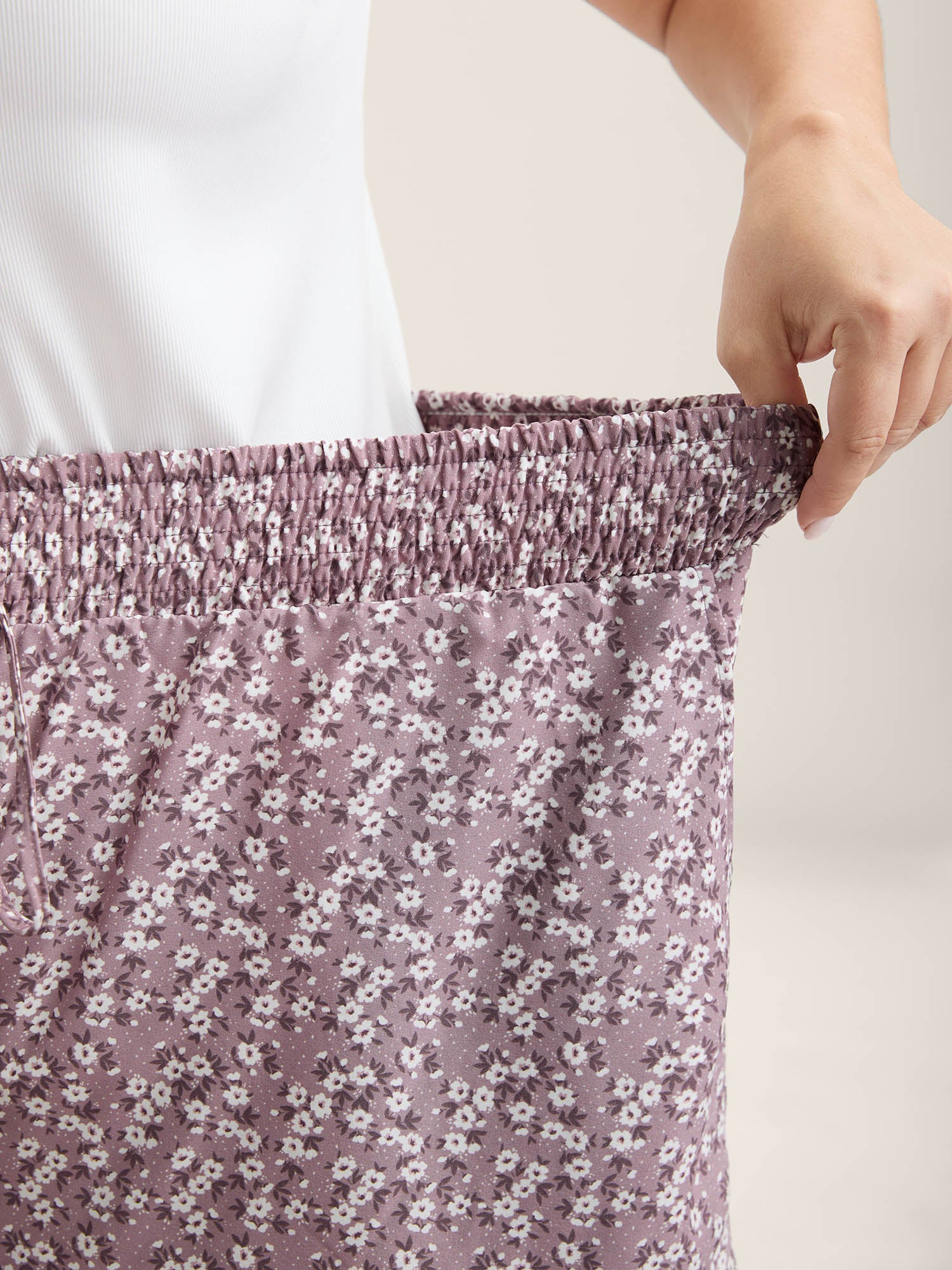 Ditsy Floral Print Wide-Leg Shorts