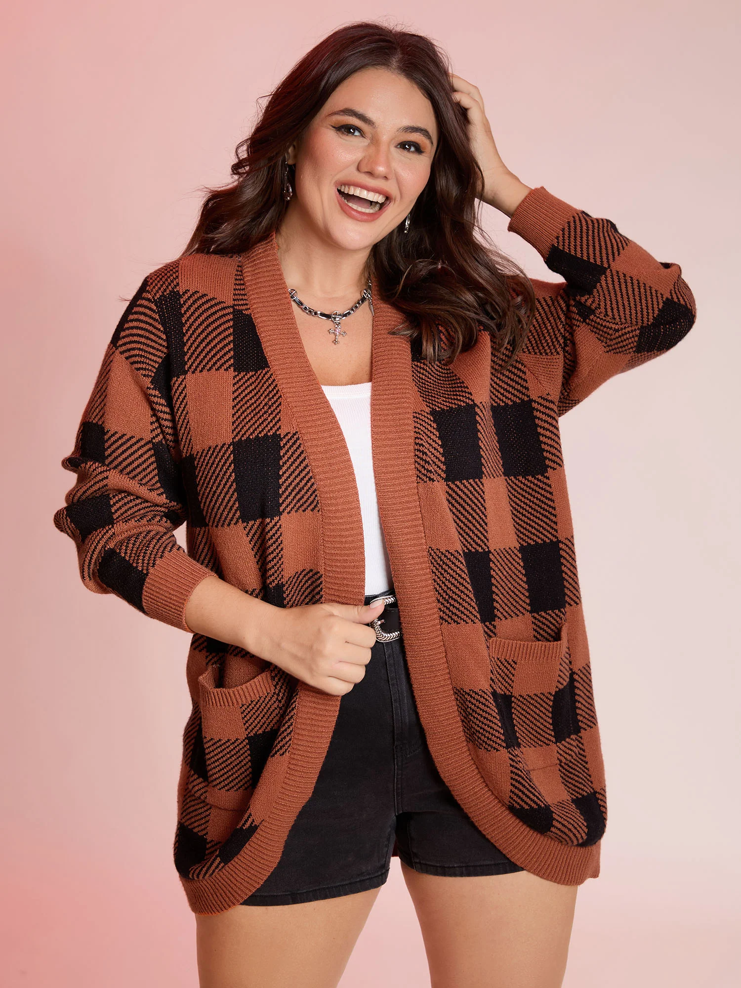 Supersoft Check Pattern Curvy Hem Pockets Cardigan