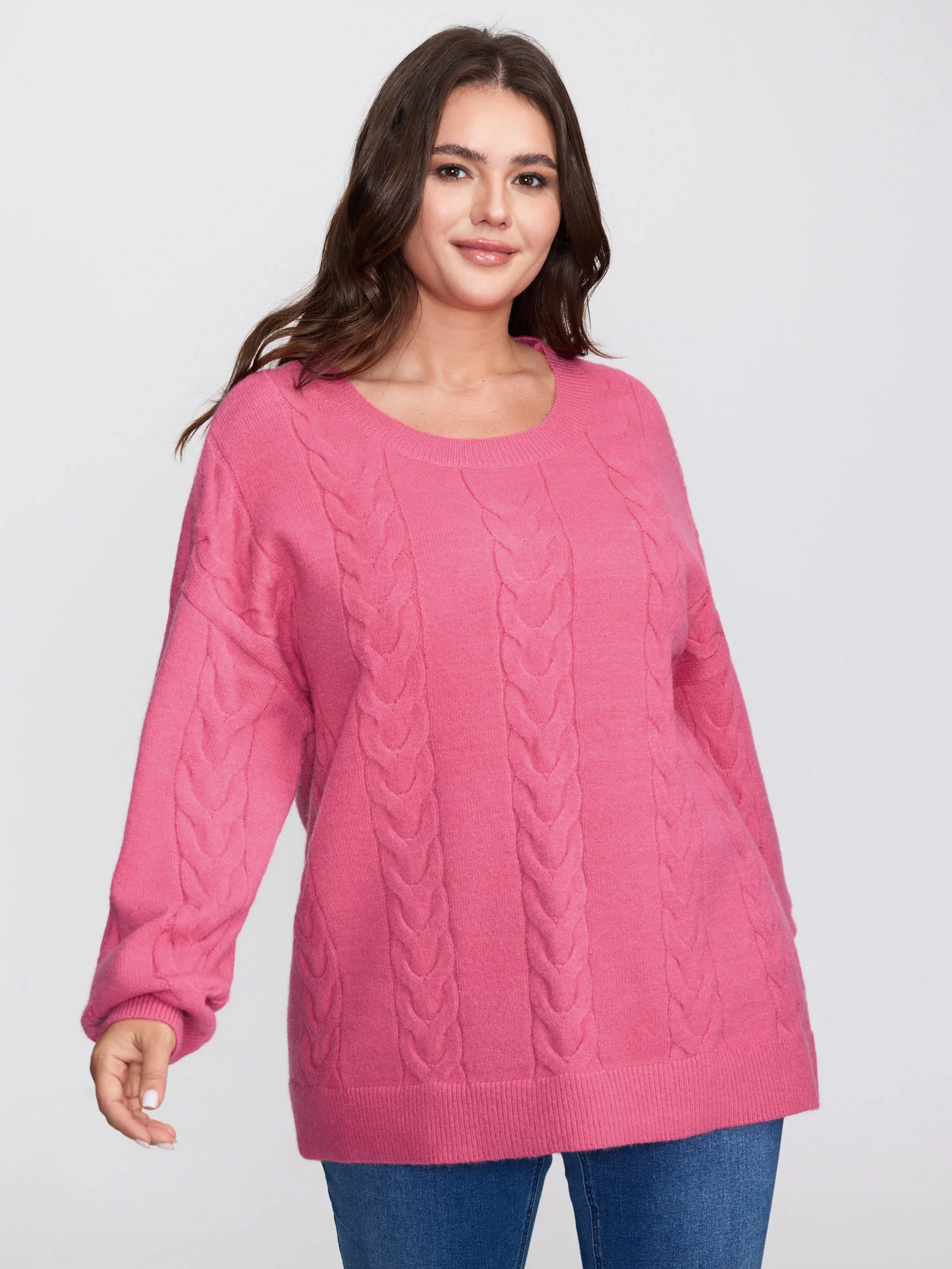 Stretch Cableknit Textured Round Neck Pullover