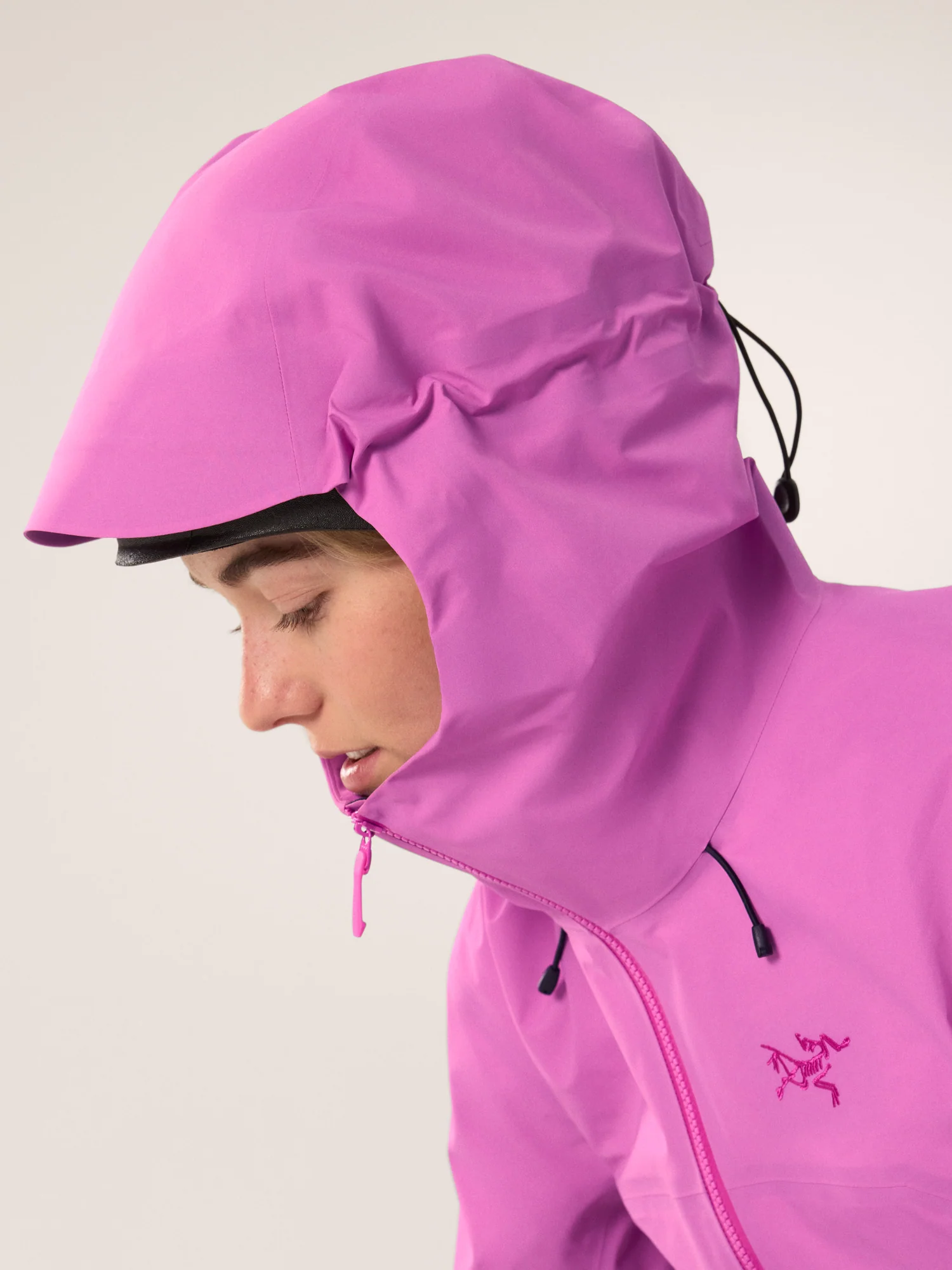 WOMEN'S SHELL JACKETS