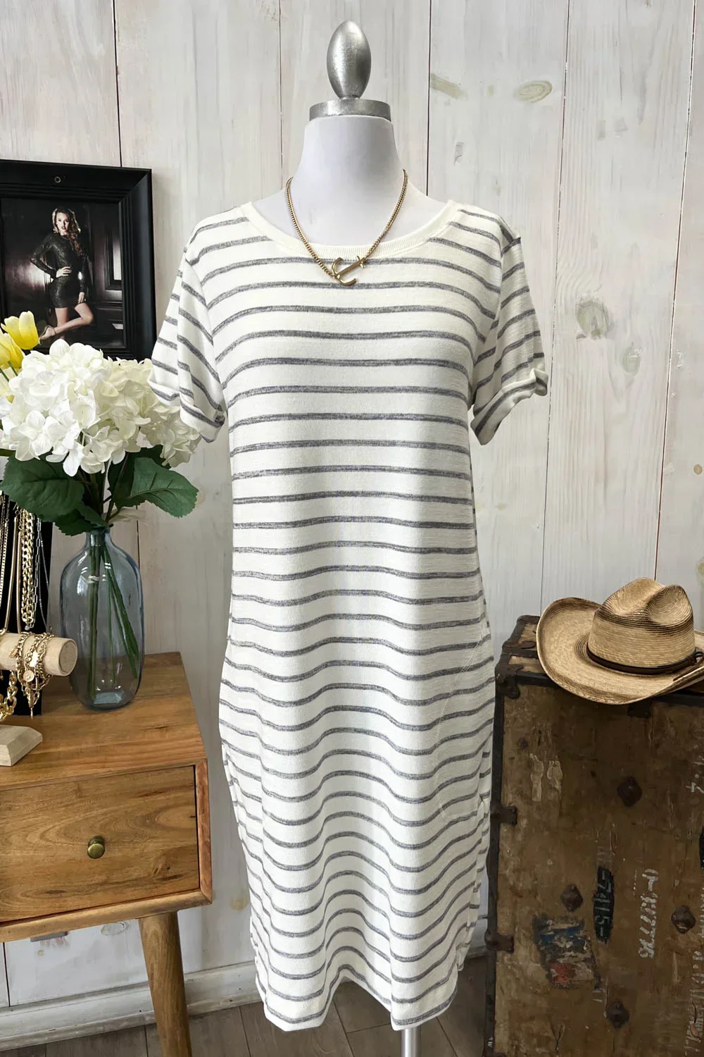 Striped Knit Round Neck Short Sleeve Casual Boutique T-Shirt Dress