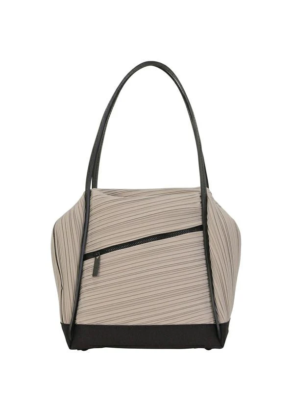 BIAS PLEATS BAG