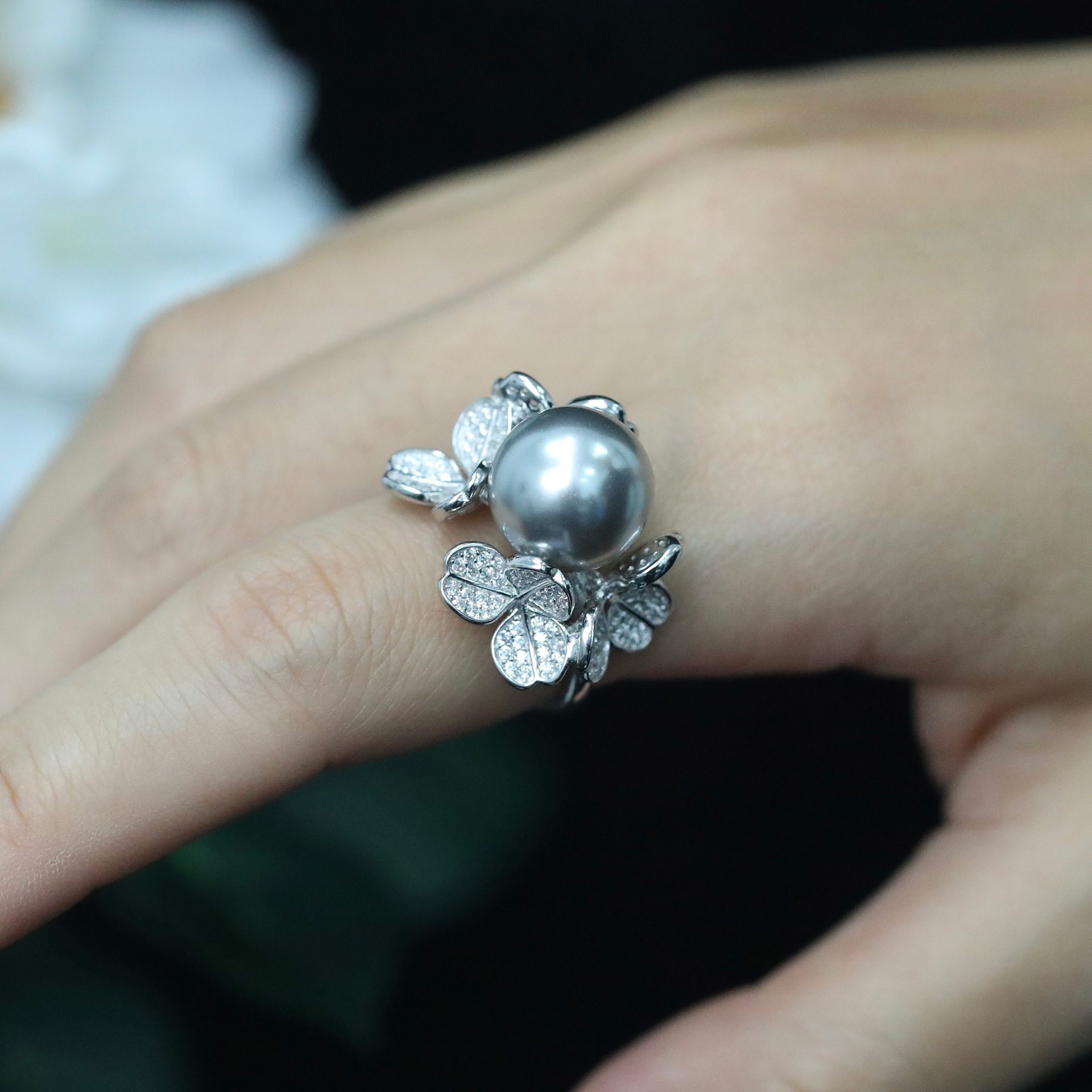 925 Silver Gold-Plated High Carbon Diamond Seagull Gray Four-Leaf Clover Ring