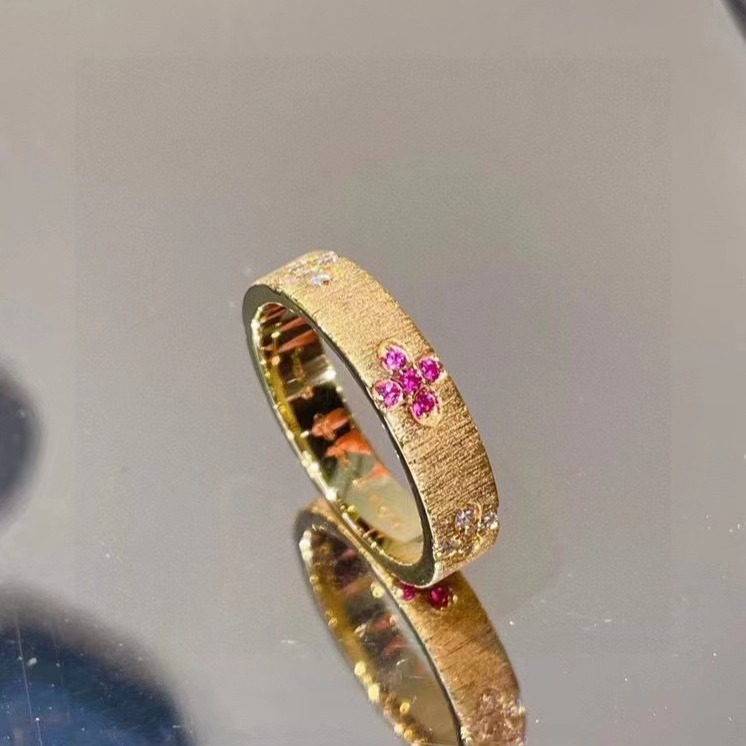 Women’s 925 Silver Gold-Plated Brushed Ruby Ring – Elegant & Timeless Design