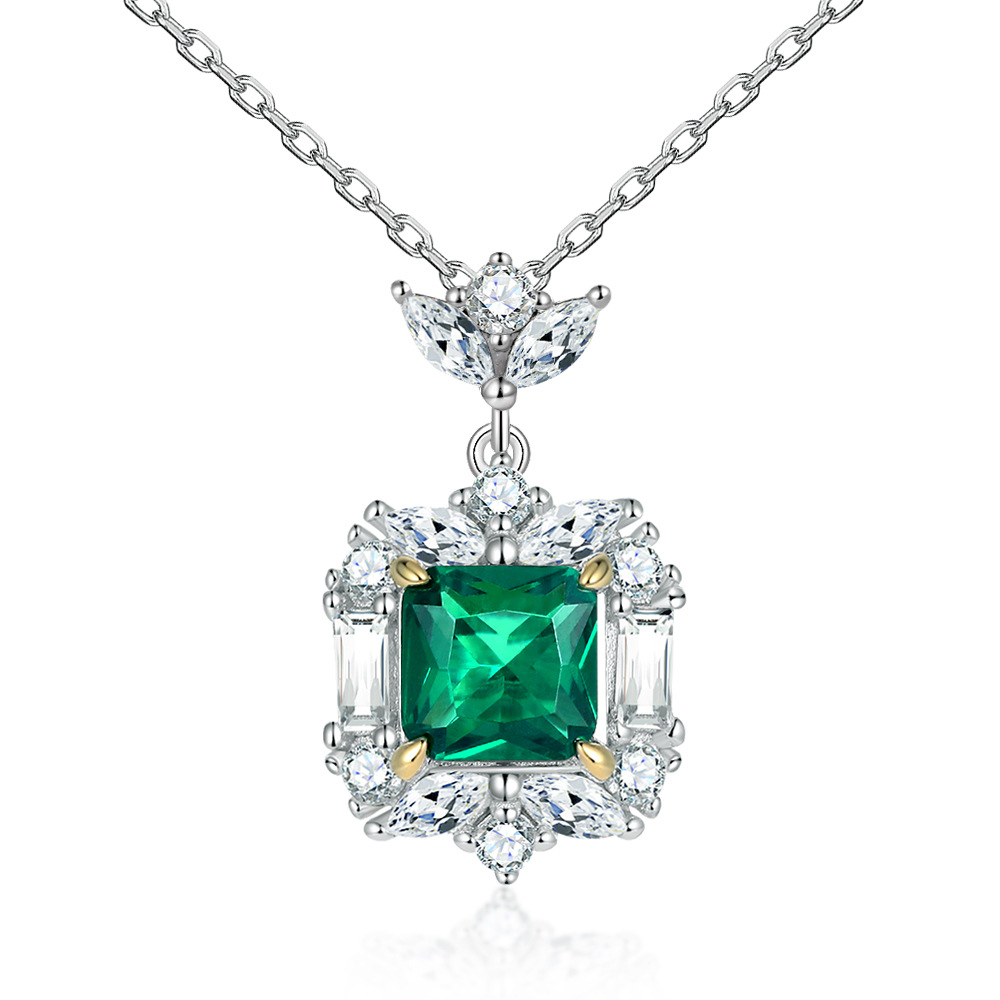 S925 Silver Emerald Zircon Pendant Necklace – Dazzling Green Gemstone Drop Necklace for Elegant Women’s Fashion