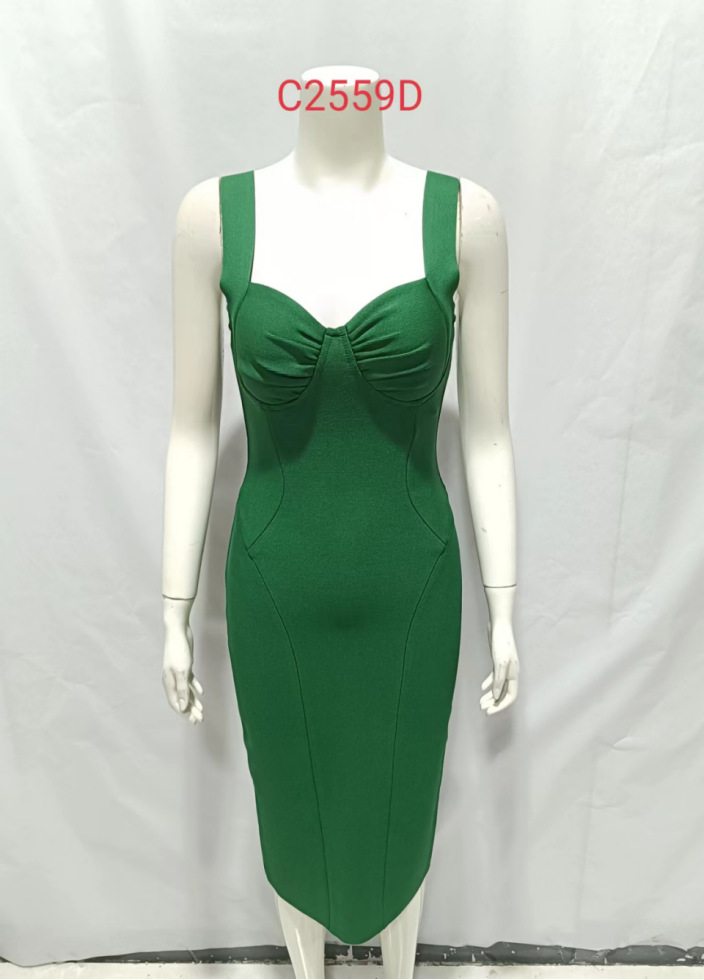 Robe Bandage Élastique Élégante à Bretelles pour Femme – Coupe Moulante et Ajustée Aux Hanches