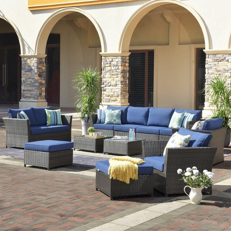 Wicker/Rattan 250 – Person Seating Group with Cushions