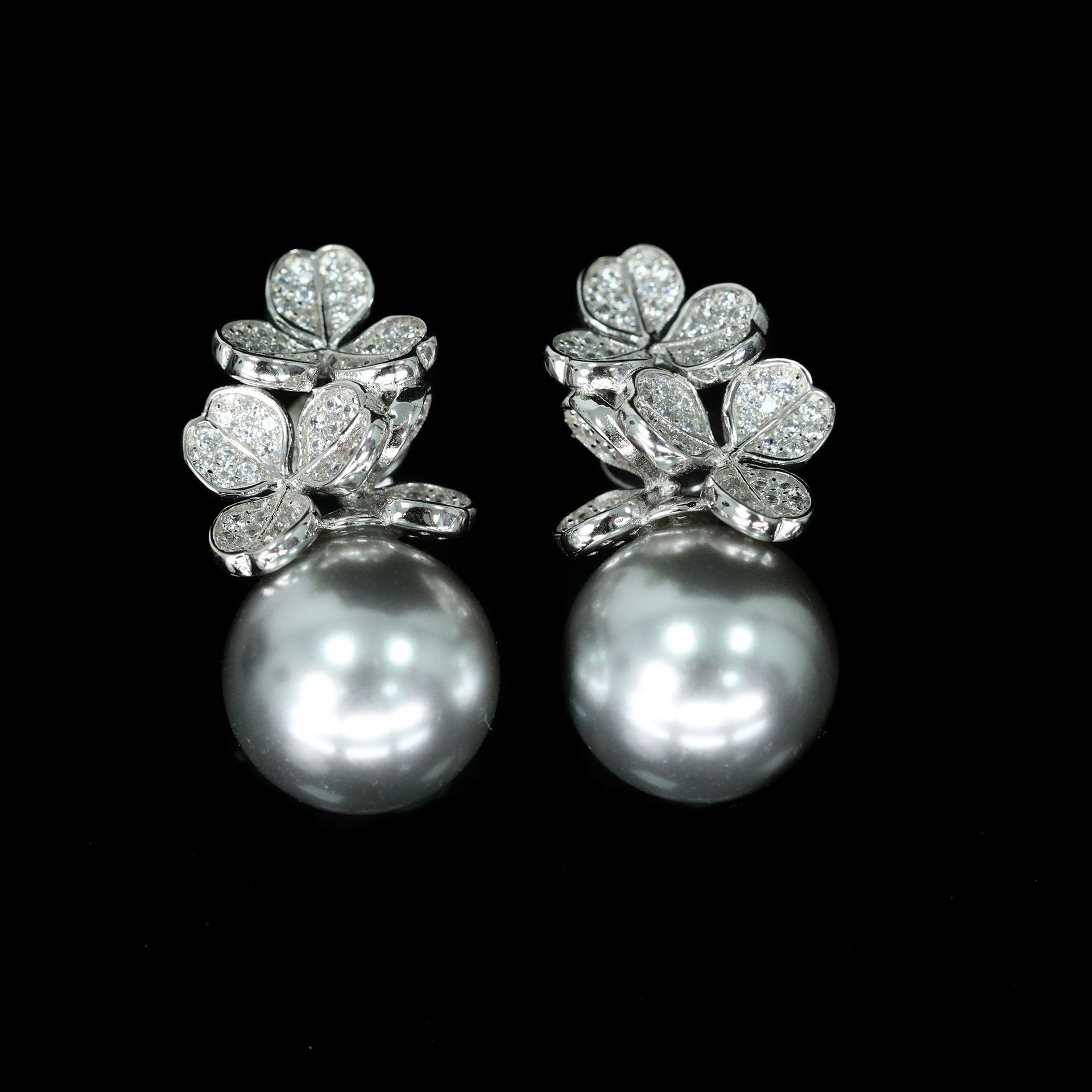 925 Silver Gold-Plated Seagull Gray Flower Earrings with High Carbon Diamond Accents