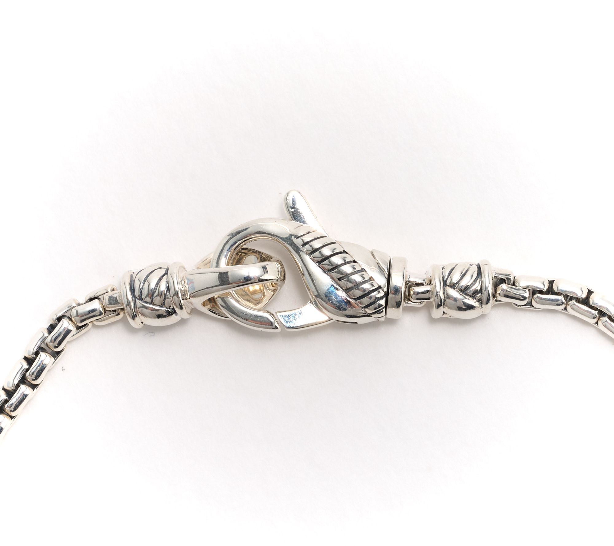 JAI Sterling Silver Symbols of Love Box Chain Station Bracelet