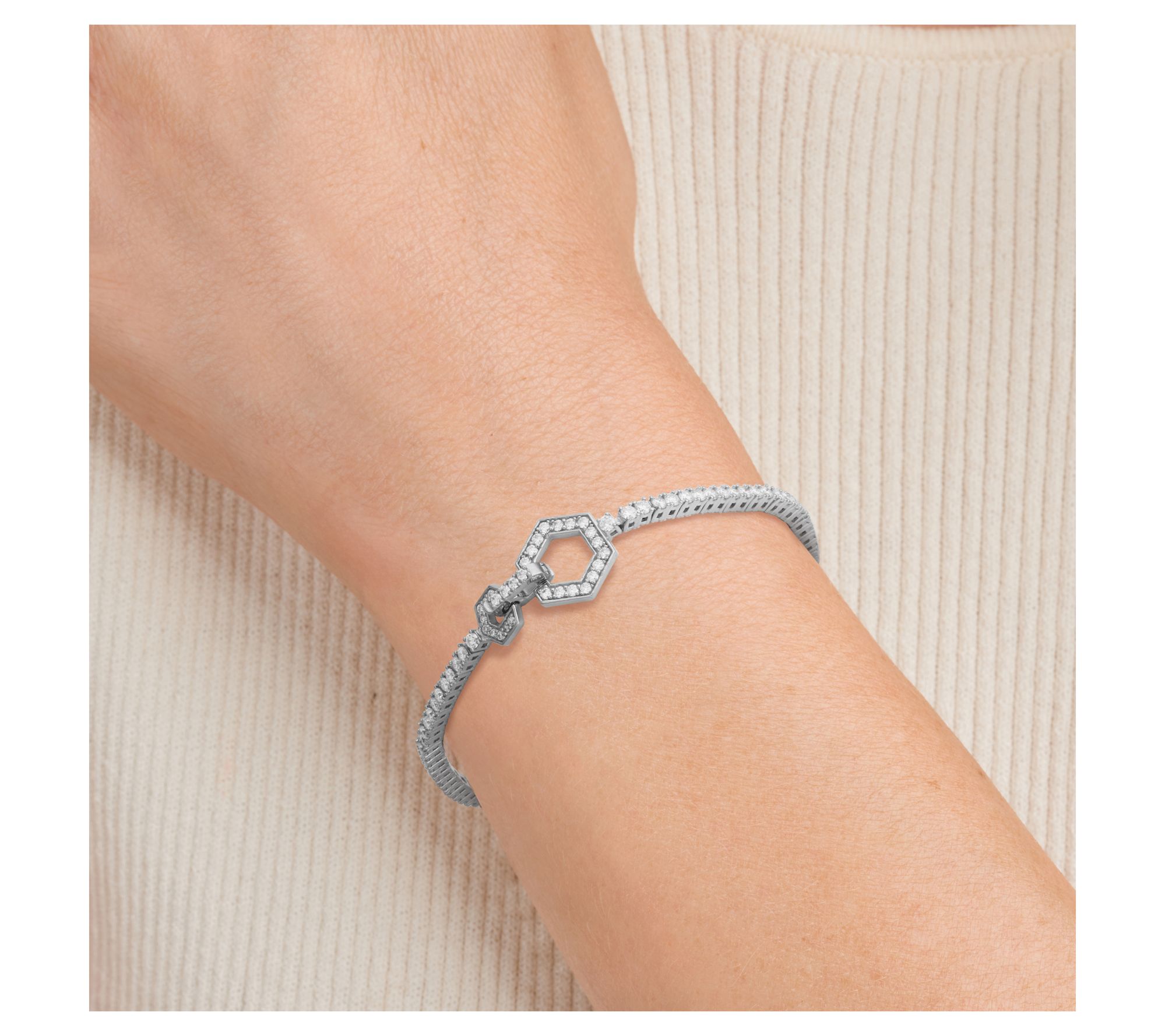 Sterling Silver 2.30 cttw Moissanite Tennis Bracelet