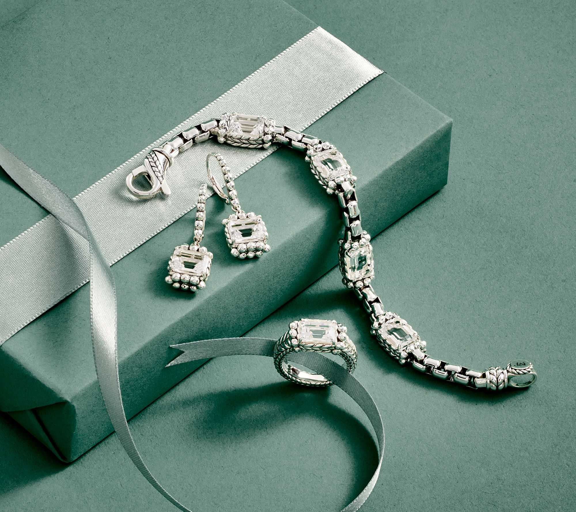 JAI Sterling Silver 8 cttw Gemstone 5.3mm Box Chain Bracelet