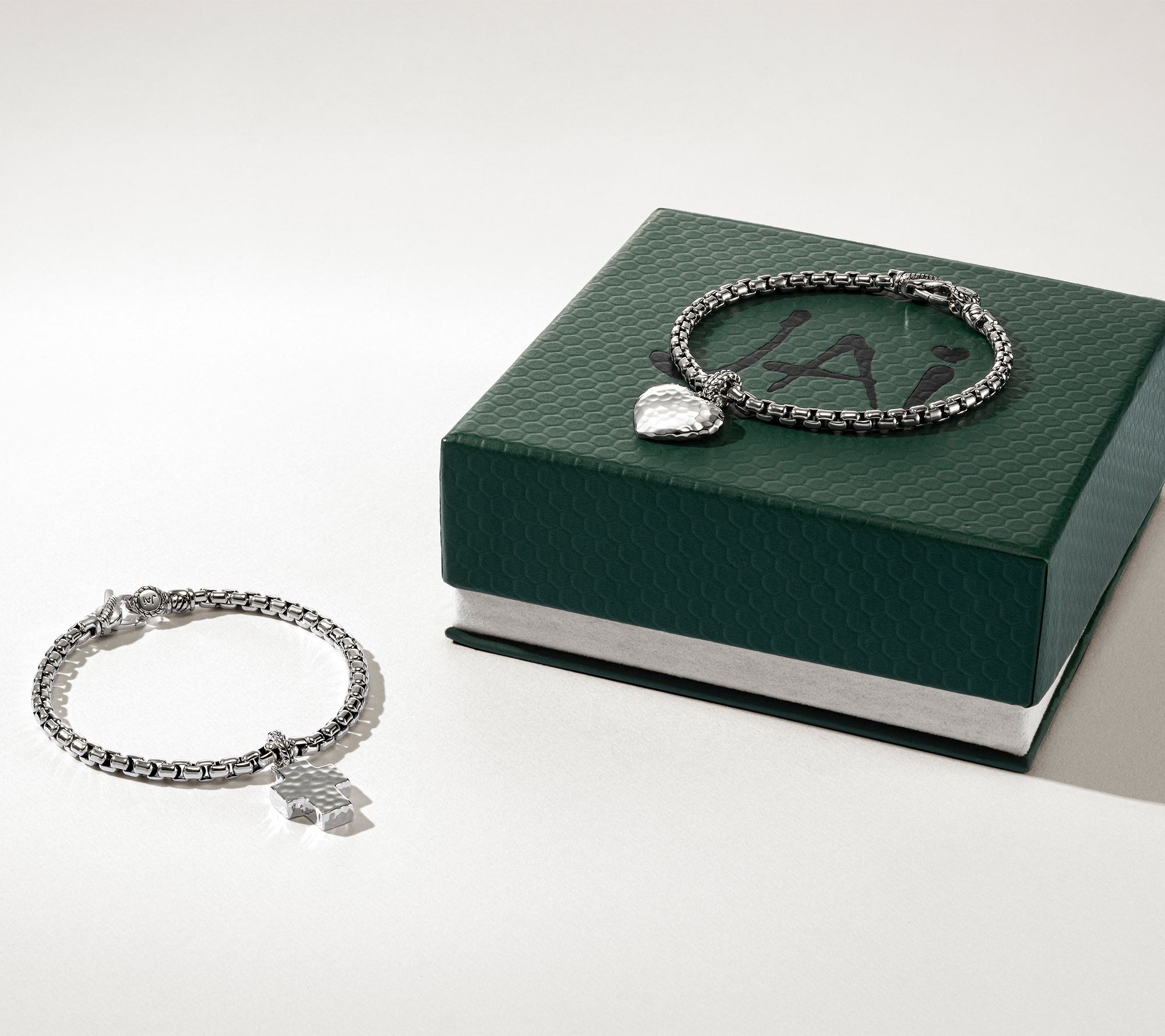 JAI Sterling Silver Symbols of Love 3.7mm Box Chain Charm Bracelet