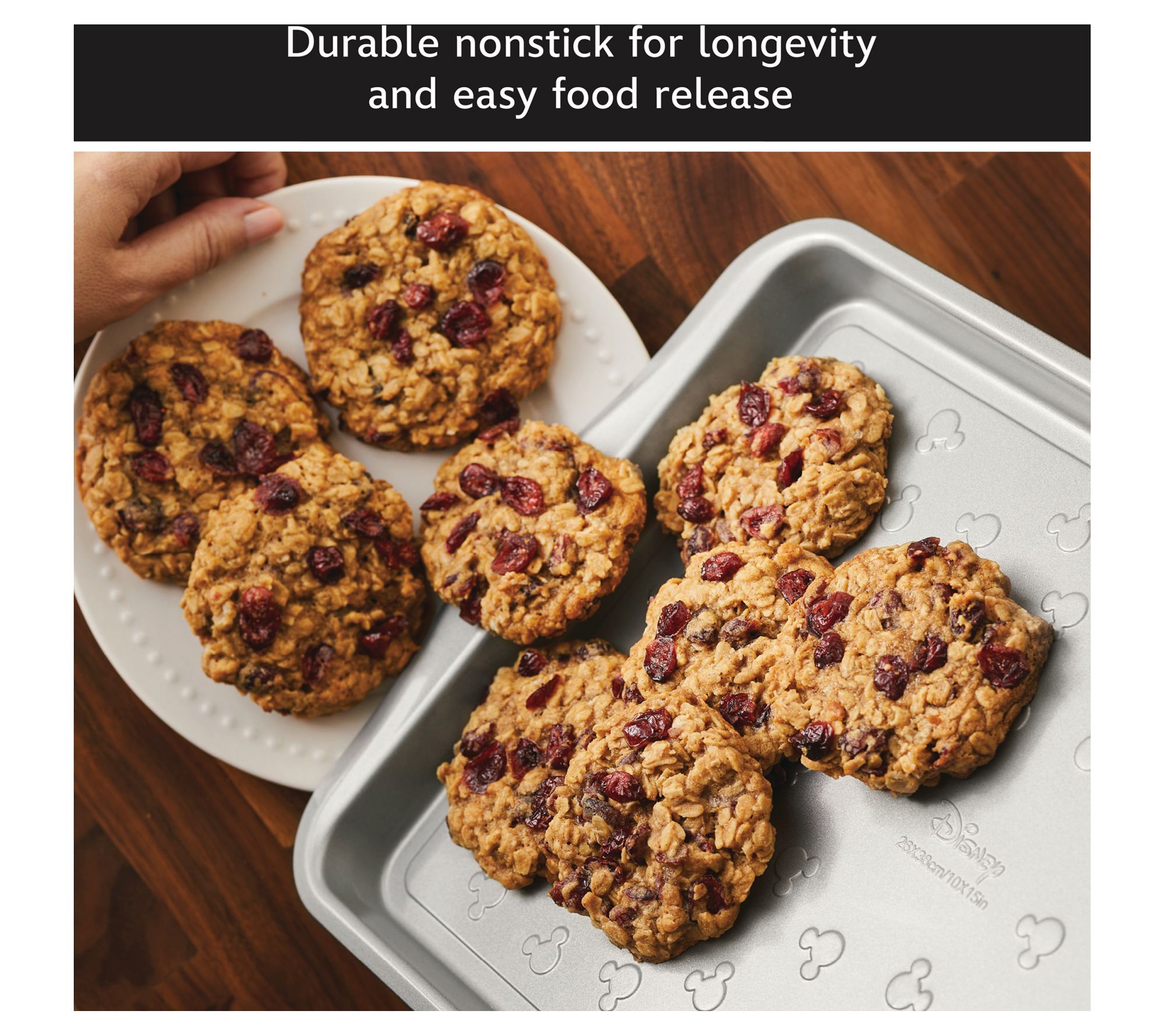 Farberware Disney Bake with Mickey 10x15in Nonstick Cookie Pan