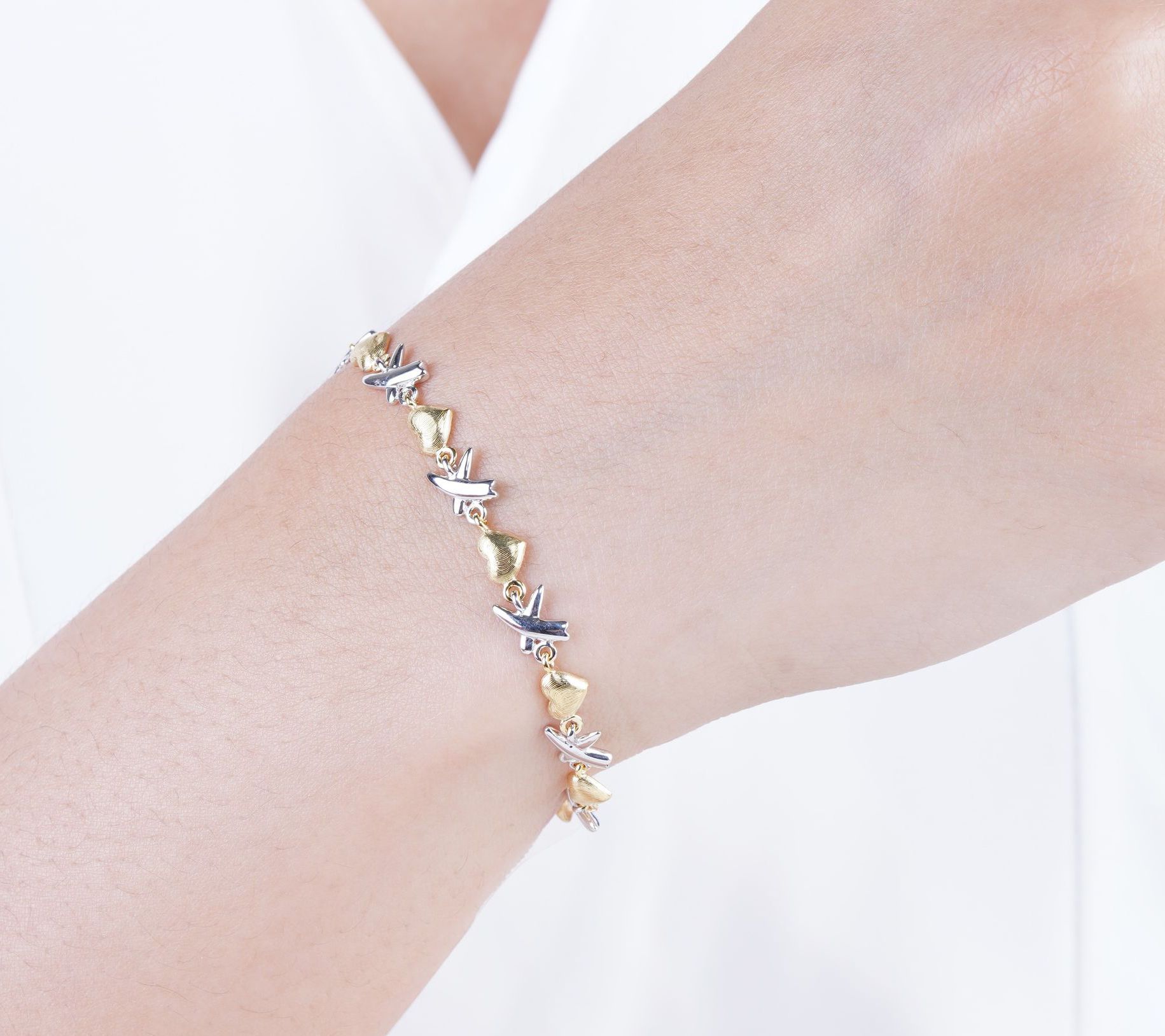 Ariva Sterling Silver & 18K Gold Clad Hugs & Ki ses Bracelet