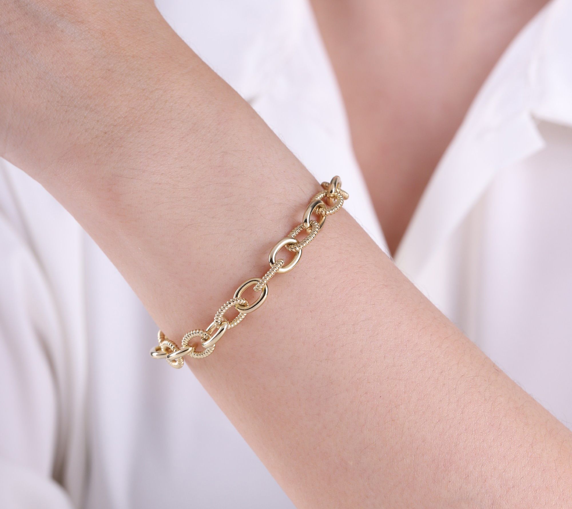 Ariva 18K Gold Clad Oval Link Bracelet
