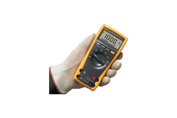 Fluke 175 Digital Multimeter