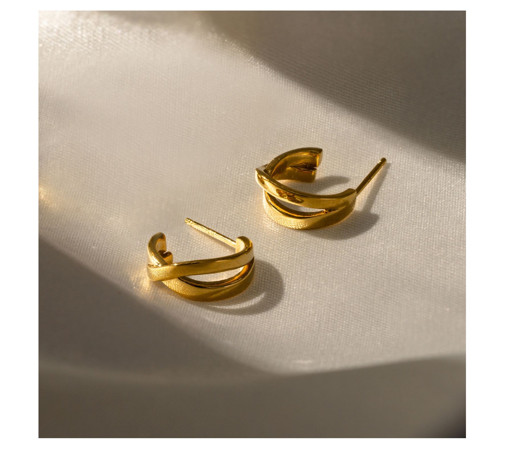 14K Gold Plated Curvy Hoop Earrings