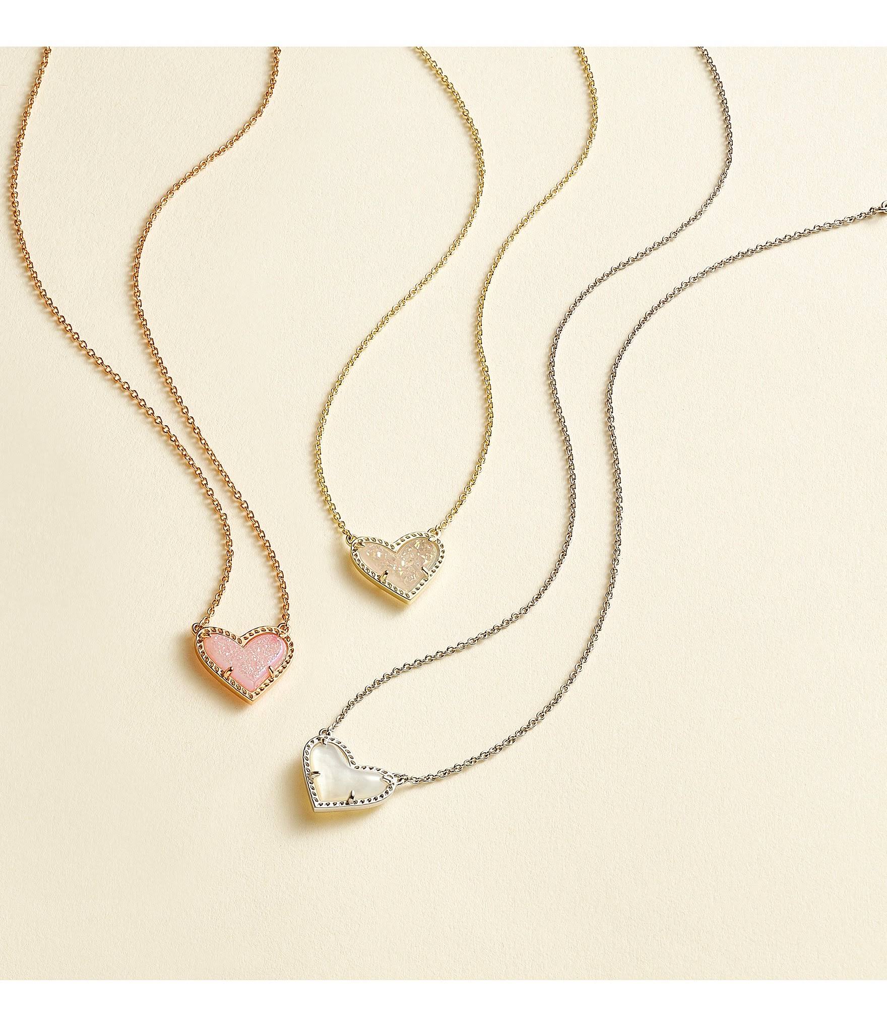 Kendra Scott Ari Heart Gold Short Pendant Necklace - Magenta Magnesite