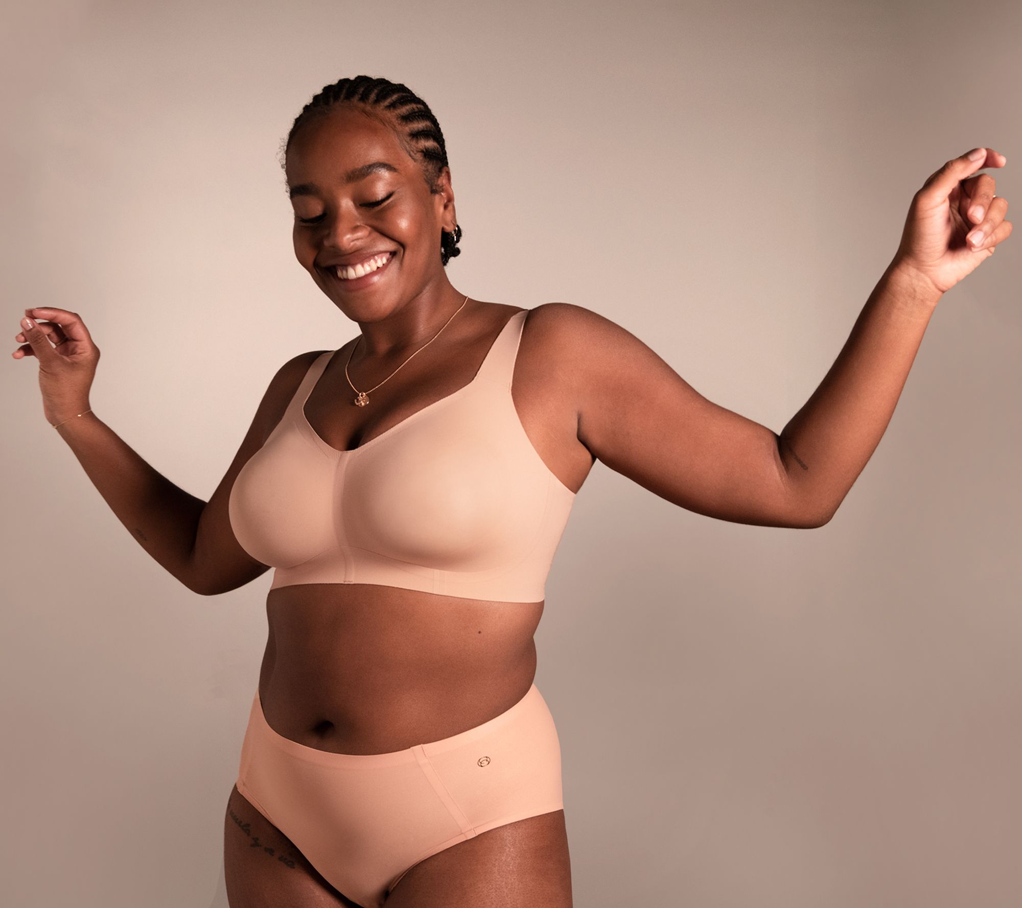 Evelyn & Bobbie Beyond Seamless Wirefree Bra