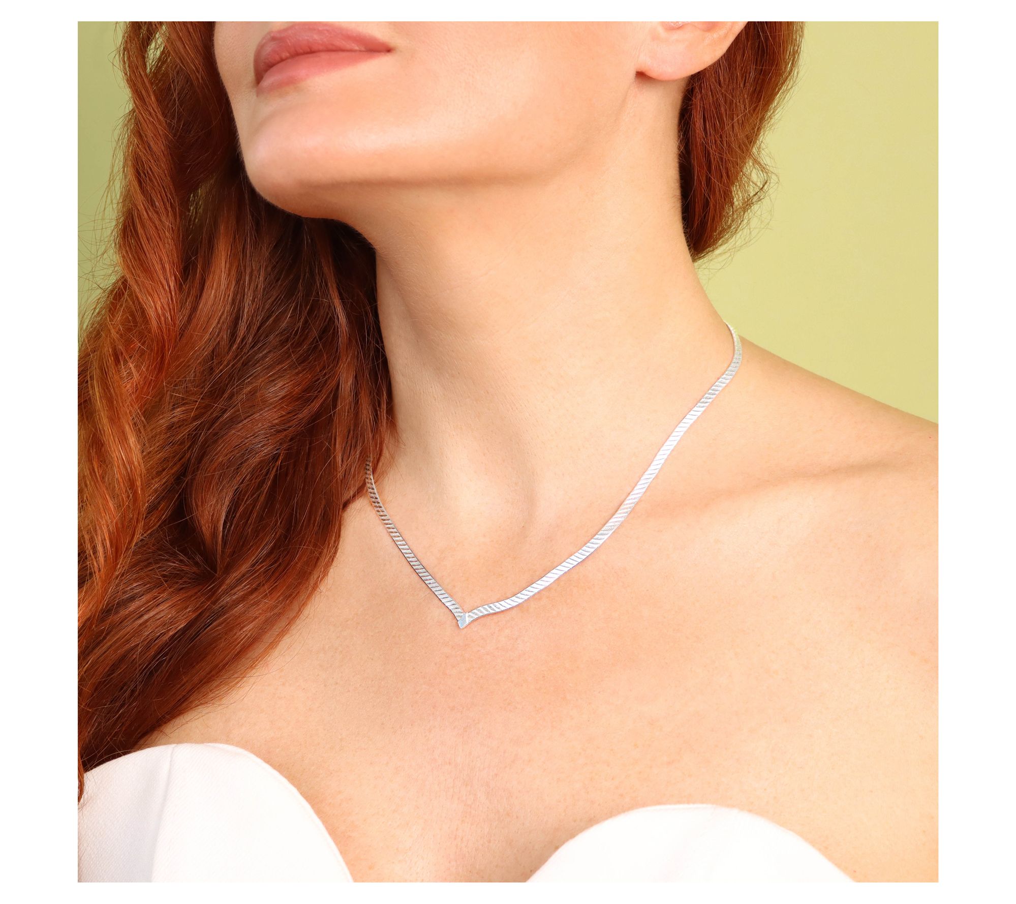 Ultrafine 950 Silver V Shape Herringbone 18