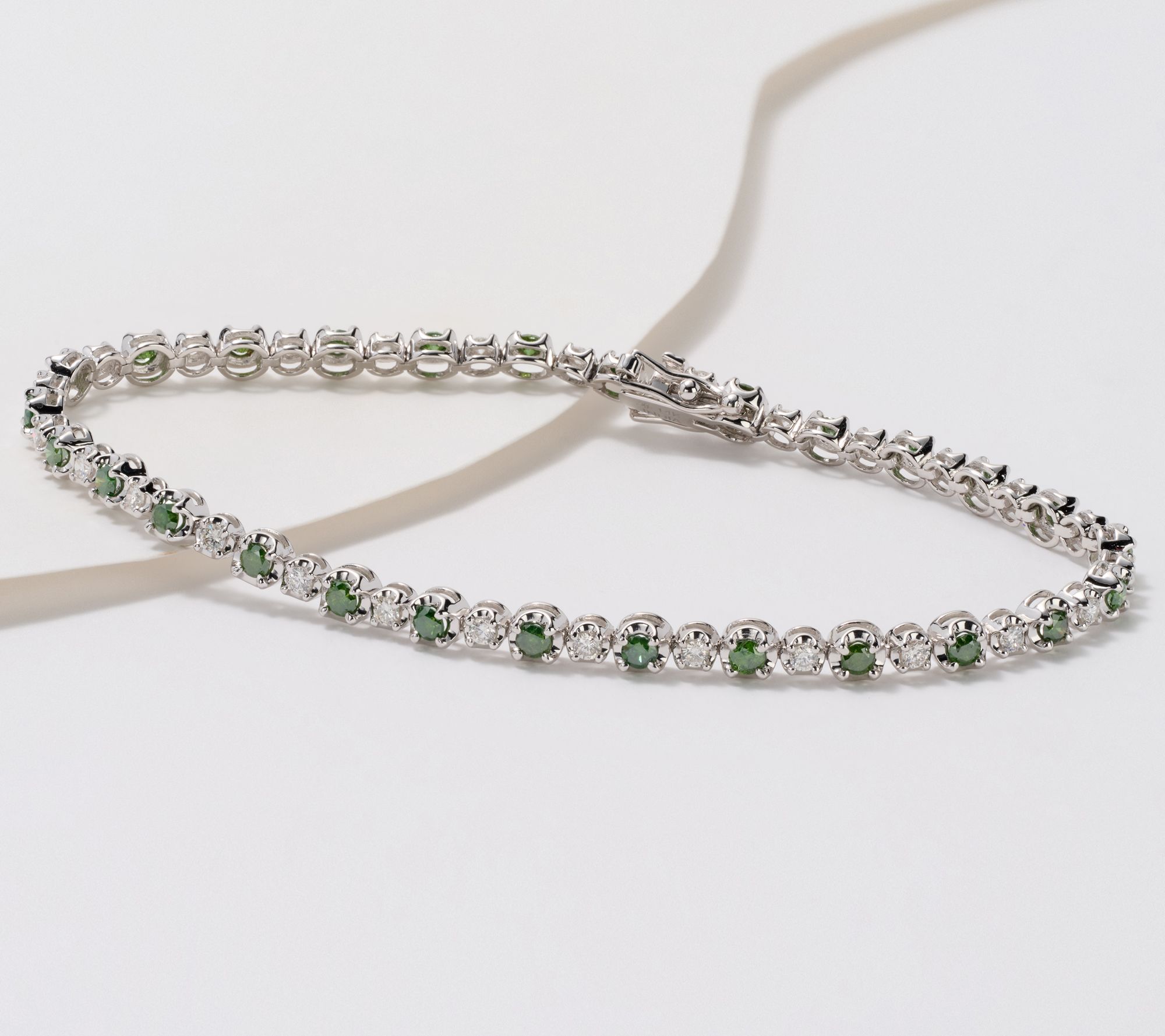 Affinity Diamonds Green & White Tennis Bracelet 2cttw, 14K Gold