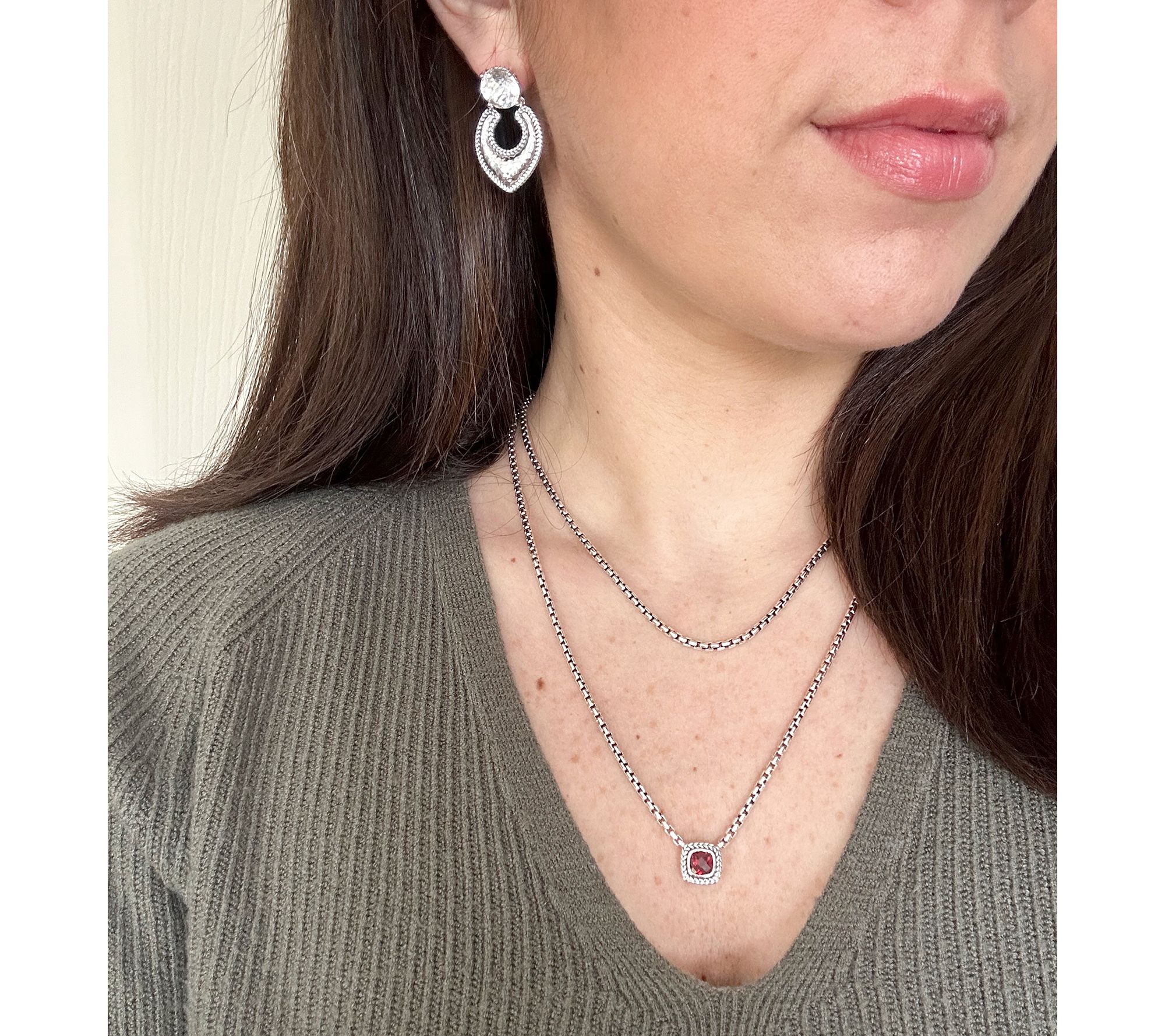 JAI Sterling Silver Gemstone Station 2.7mm Box Chain Necklace