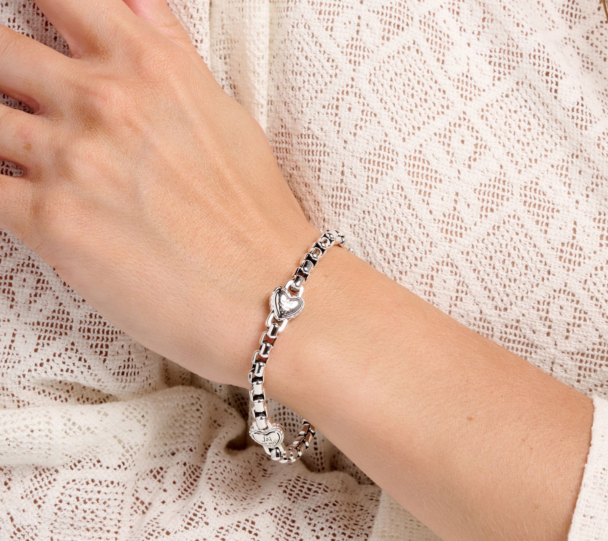 JAI Sterling Silver Heart Link 5.3mm Box Chain Bracelet, 21.0g