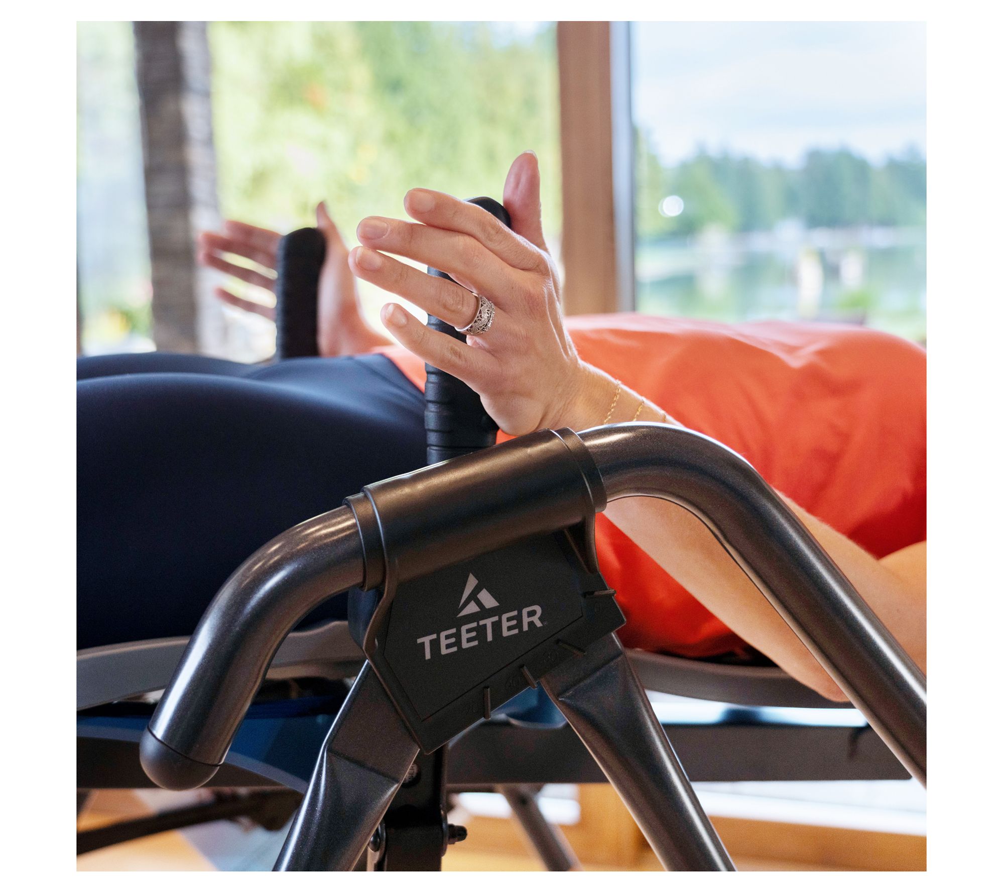 Teeter FitSpine X3 Inversion Table with FlexTech Bed