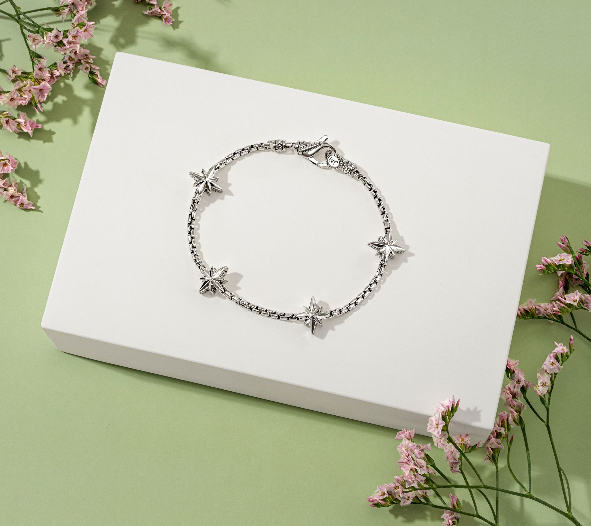 JAI Sterling Silver Symbols of Love Box Chain Station Bracelet