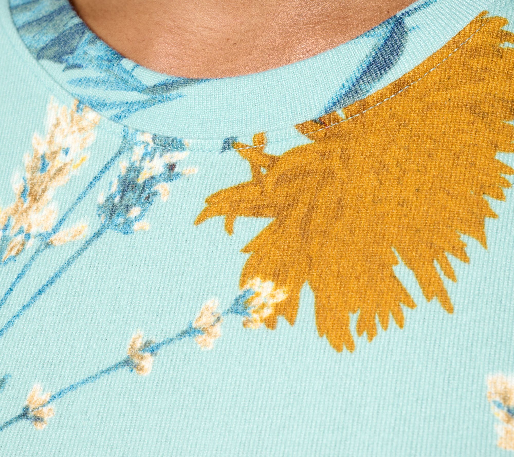 Denim & Co. Printed Heavenly Jersey Round Neck Long Sleeve Pullover