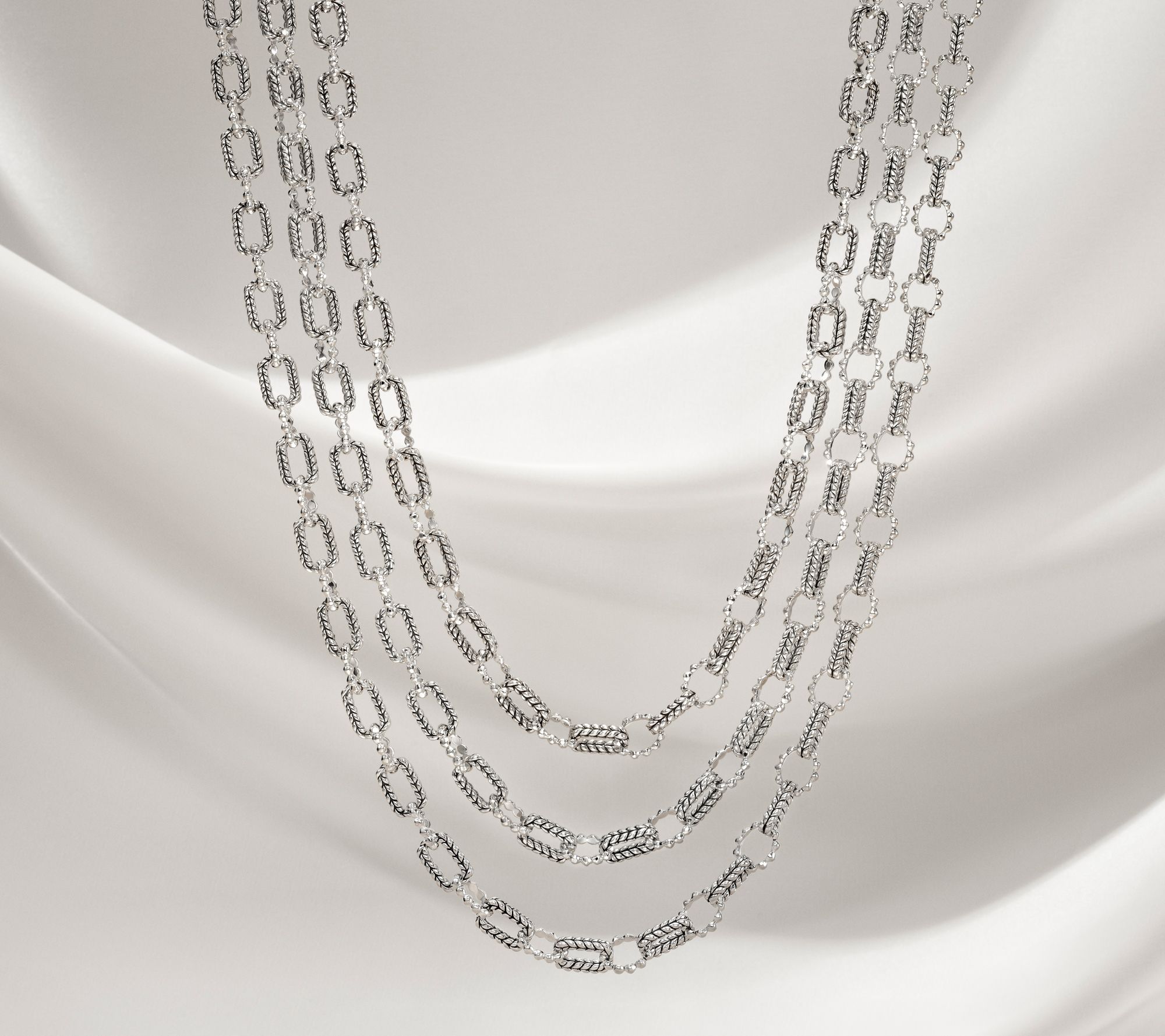 JAI Sterling Silver Hammered Bead Bold Link 18