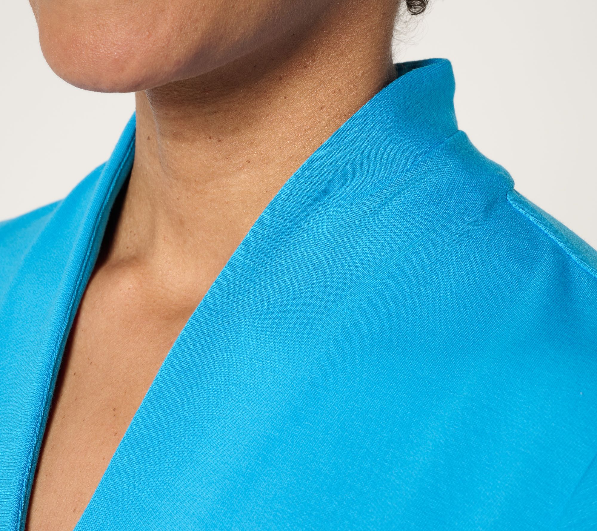 Brandis Dress Out Loud Acquitted Knit High V-Neck Short Slv Top