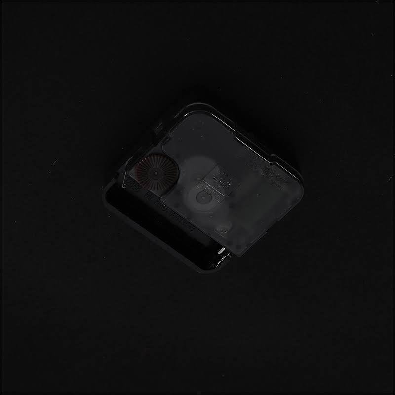 Luxen Home WHA764 Metal Guitar Wall Clock