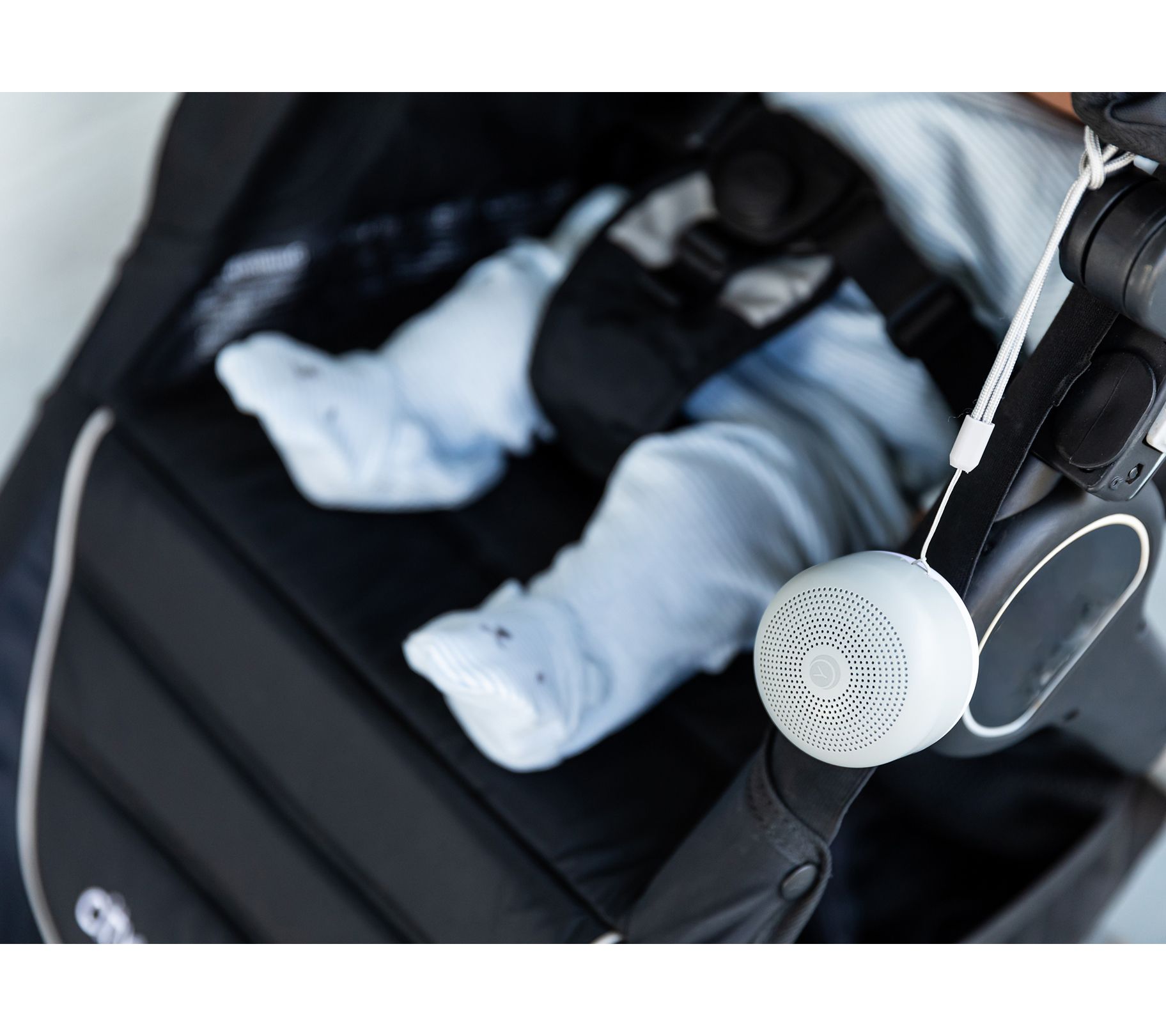 Yogasleep Travel Mini Sound Machine with Nightlight